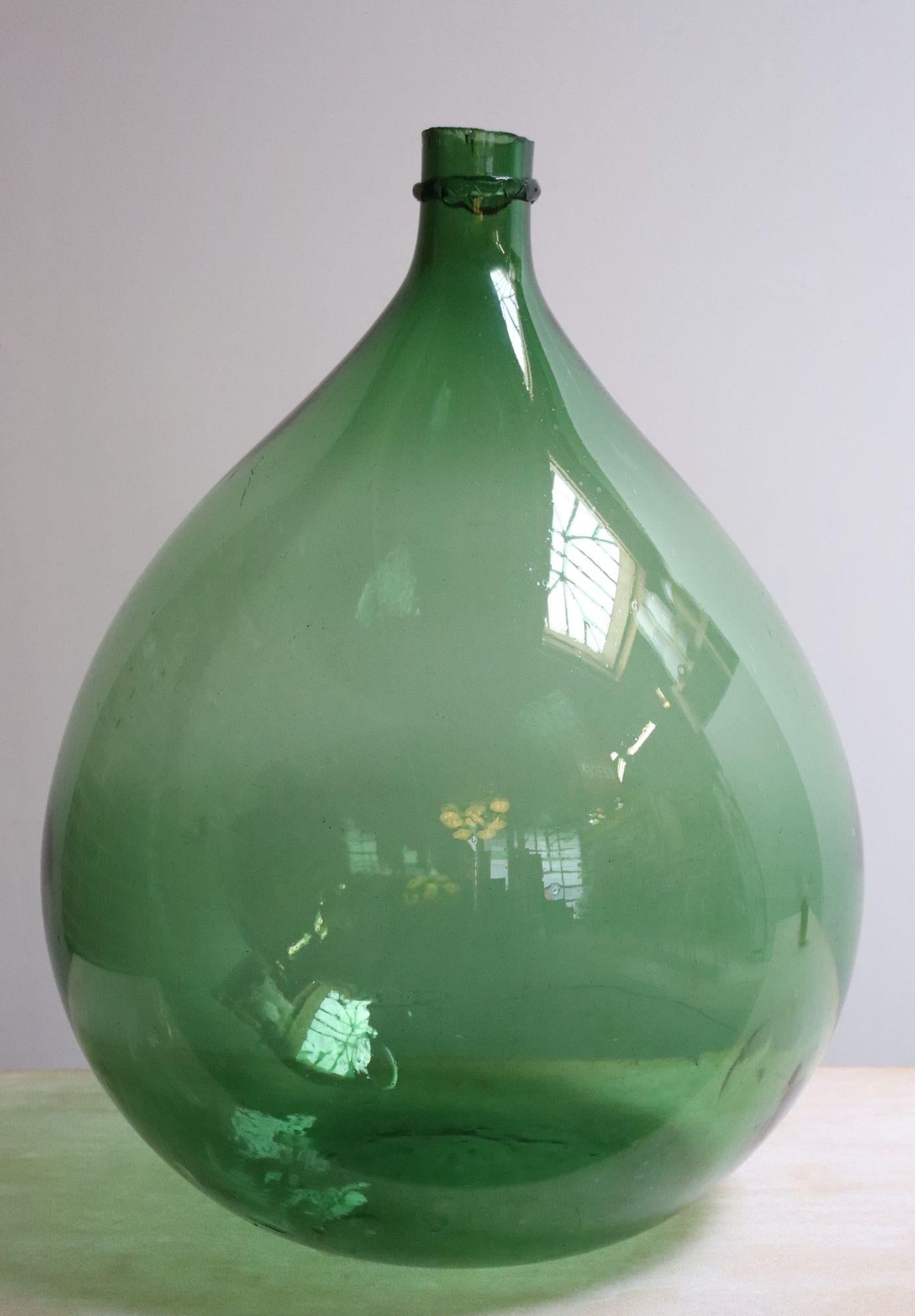 Vintage Italian Emerald Green Blown Glass Teardrop-Form Demijohn Carboy - 3