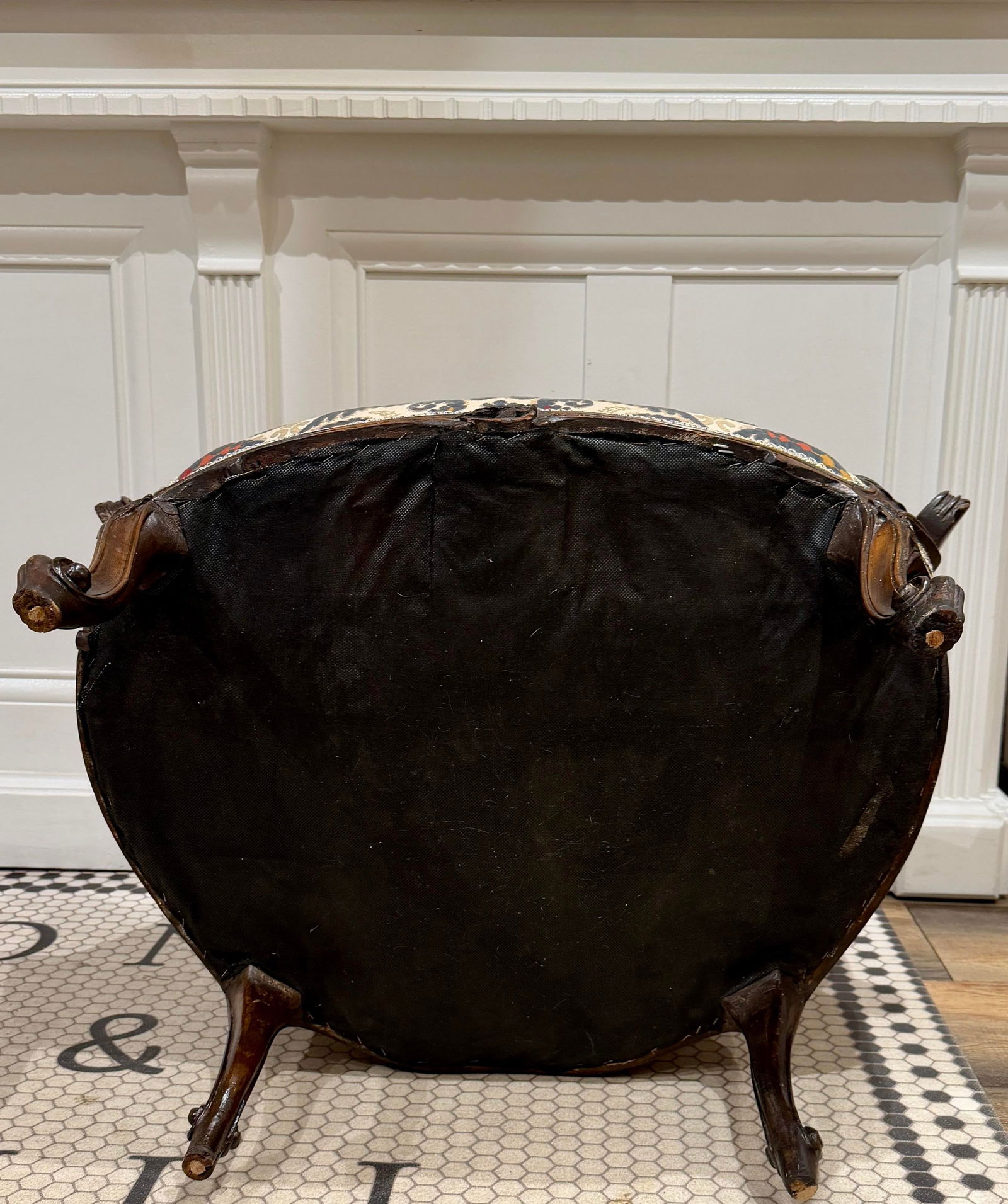 Early 20th Century Petite Needlepoint Bergère Chair With Intricately Carved Walnut Frame - 12