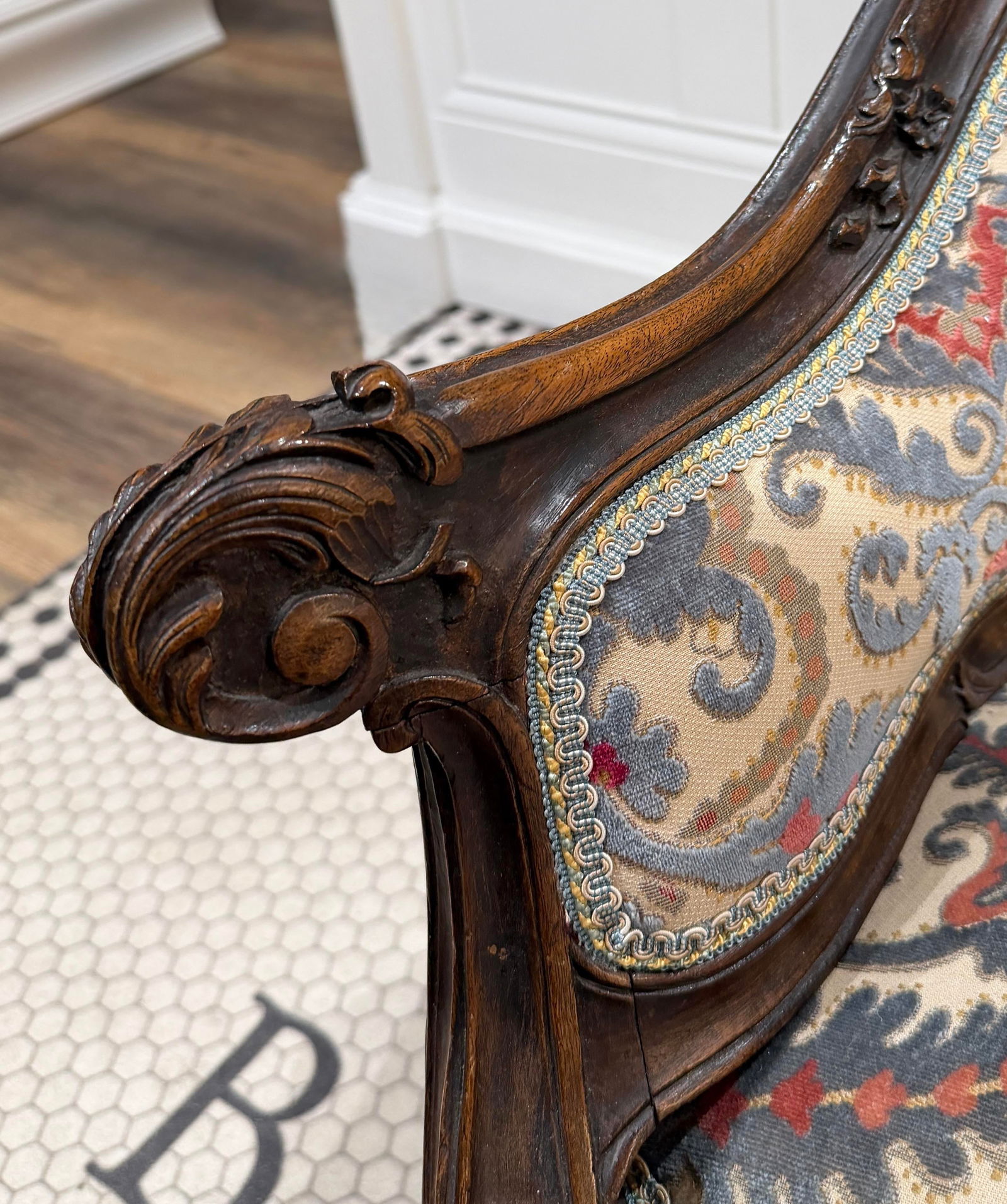 Early 20th Century Petite Needlepoint Bergère Chair With Intricately Carved Walnut Frame - 7