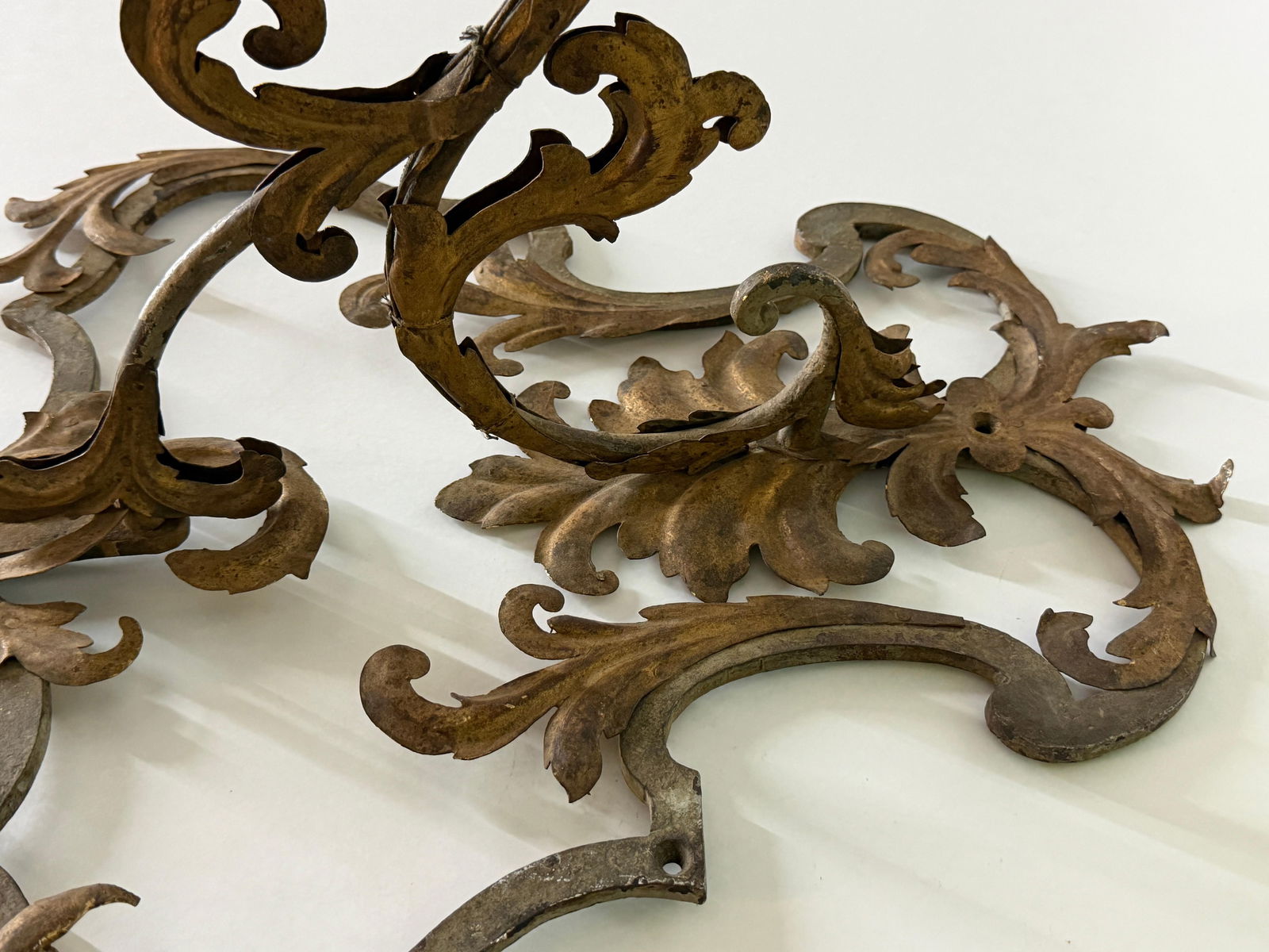 Large Pair Venetian Gilt & Polychromed Tole Candle Sconces Italy, circa 1890s - 10