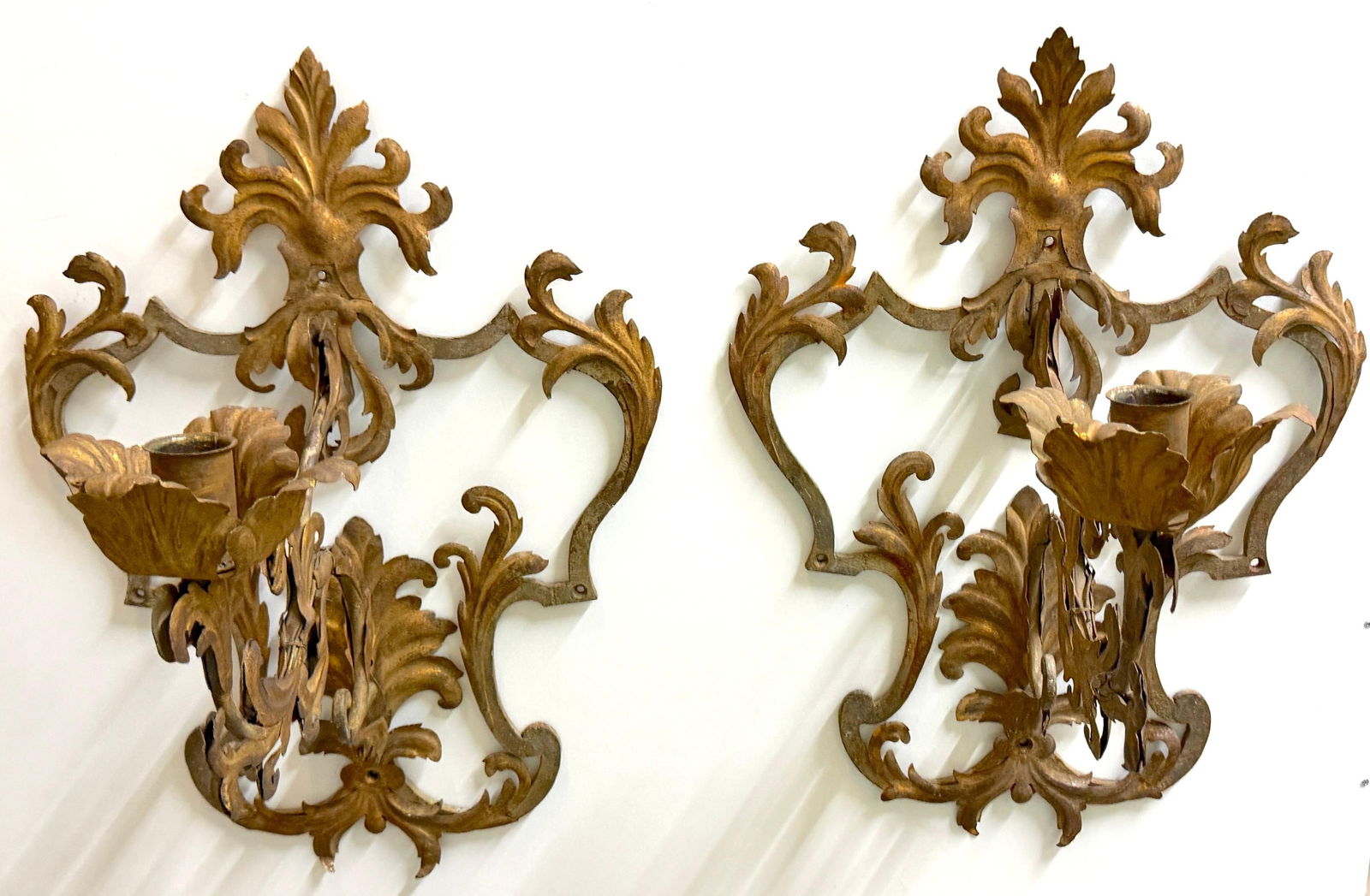 Large Pair Venetian Gilt & Polychromed Tole Candle Sconces Italy, circa 1890s - 5