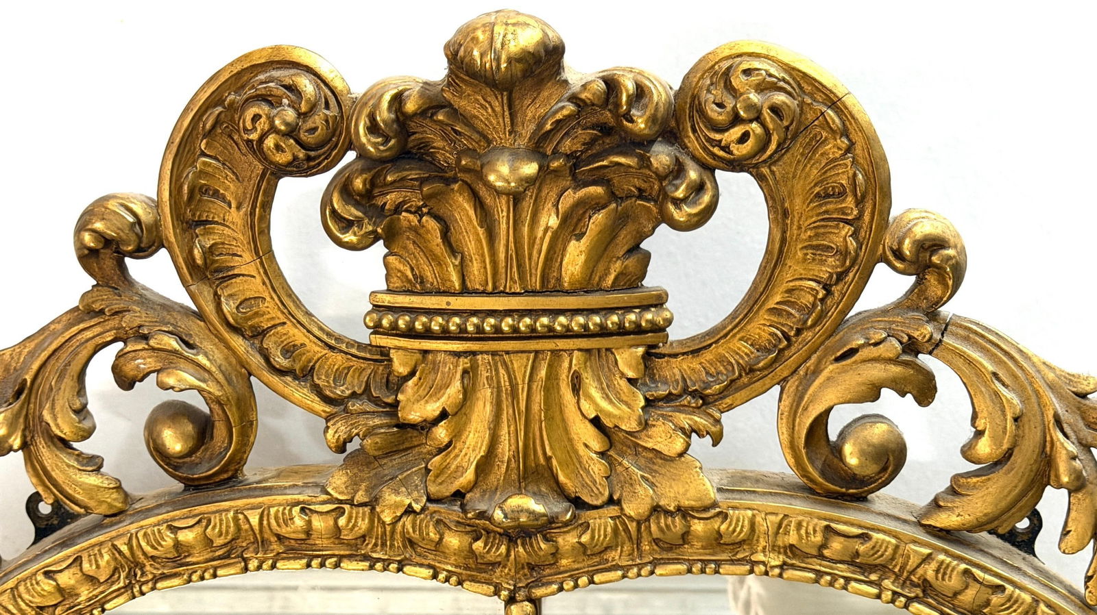 Fine French Régence / Neoclassical Style Giltwood Mirror Paris, circa 1925 - 12