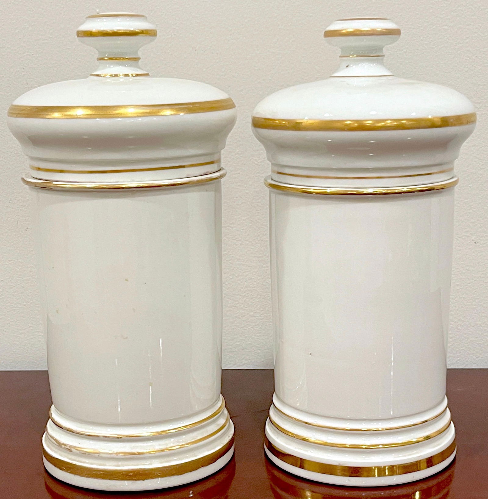 Pair of Neoclassical Apothecary Jars by Maison A Collin Porcelaines & Cristaux - 12
