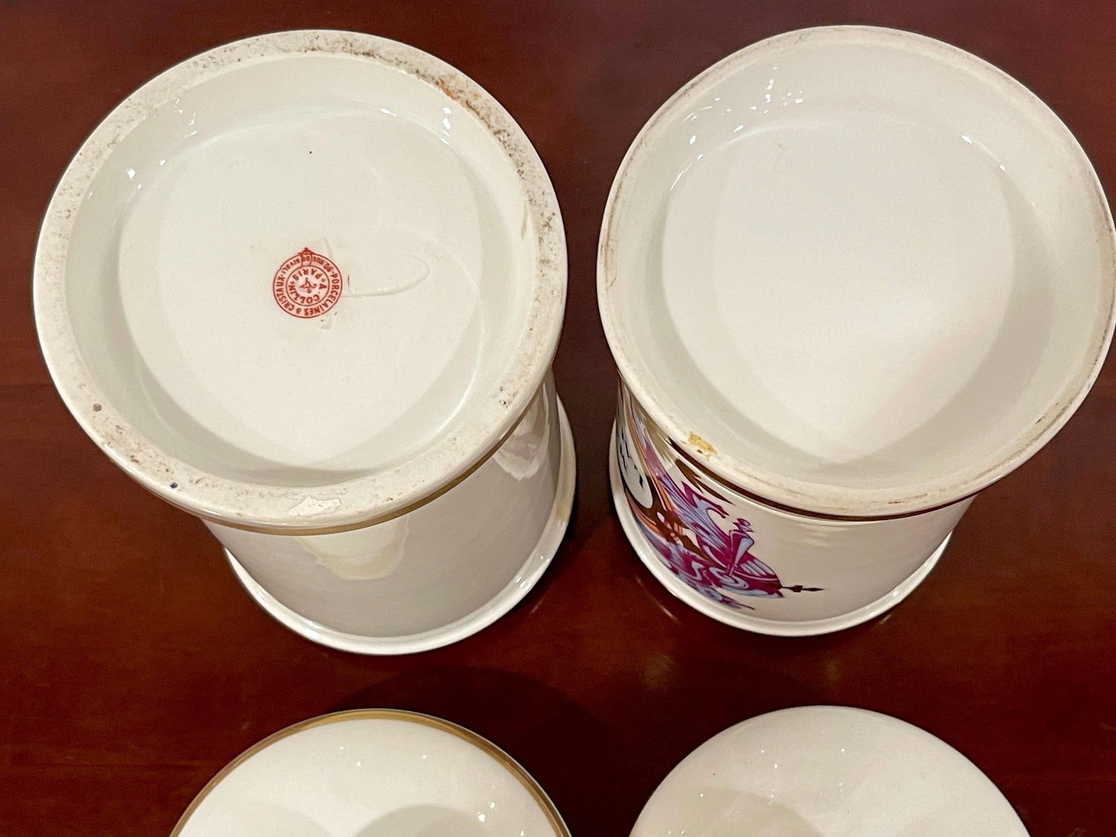 Pair of Neoclassical Apothecary Jars by Maison A Collin Porcelaines & Cristaux - 4