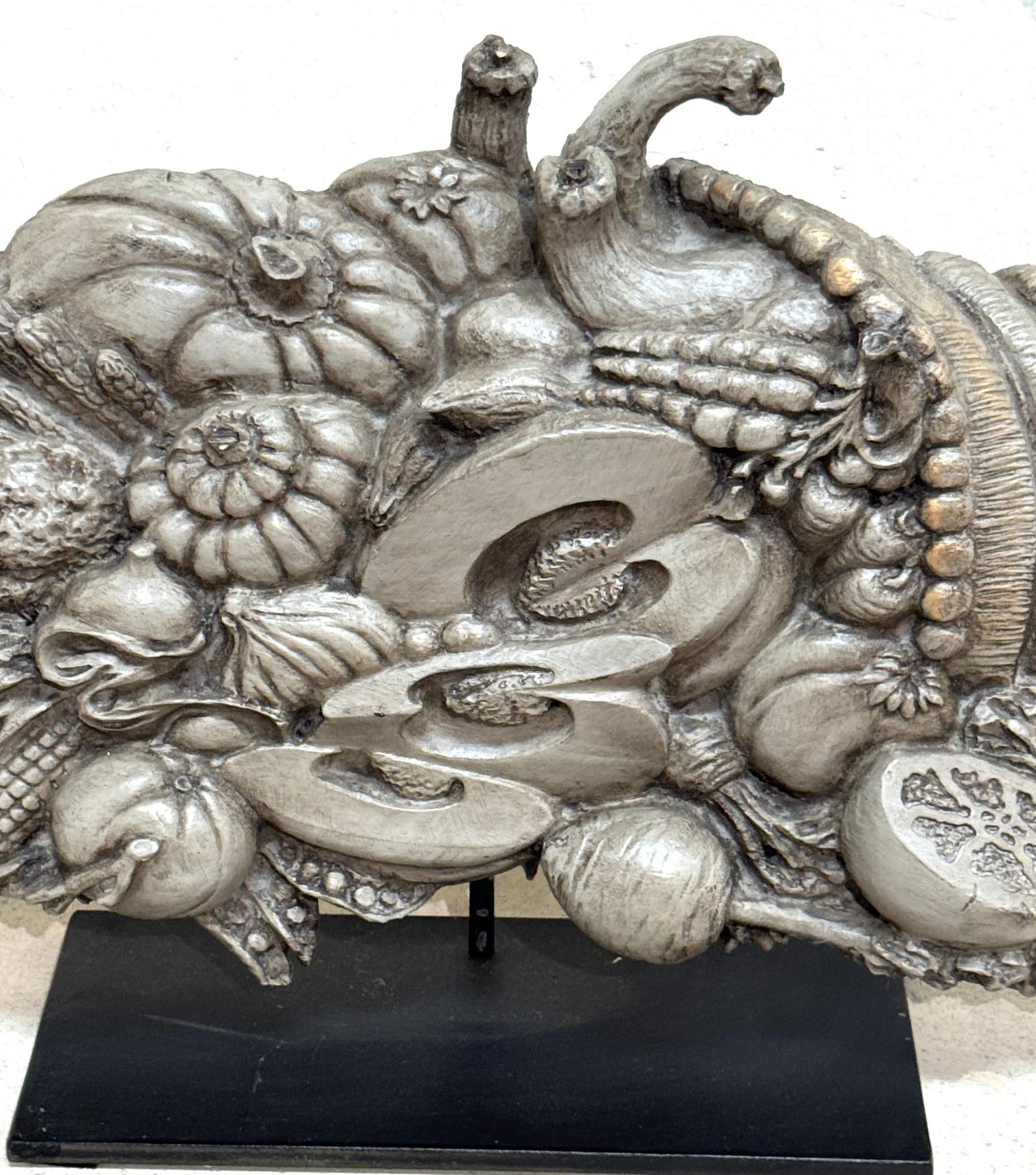 Pair of Continental Carved and Polychromed Wooden Cornucopias, 19th Century - 9