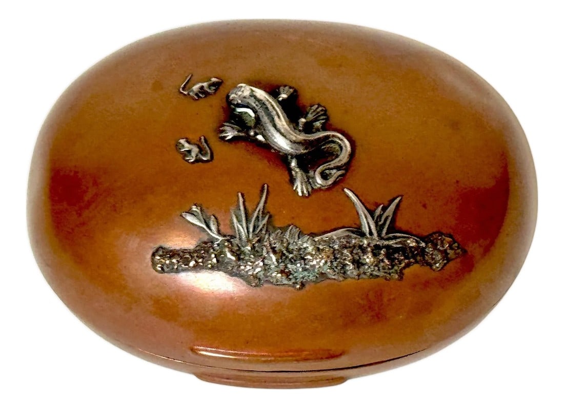 Gorham Aesthetic Movement Sterling Mixed-Metal Box with Lizard and Mice, 1883: Gorham Aesthetic Movement Sterling Mixed-Metal Box with Lizard and Mice, 1883 Dimensions: 3.5" W × 2.5" D × 1.5" H Materials: Copper with applied silver decoration Marks: Gorham, date letter