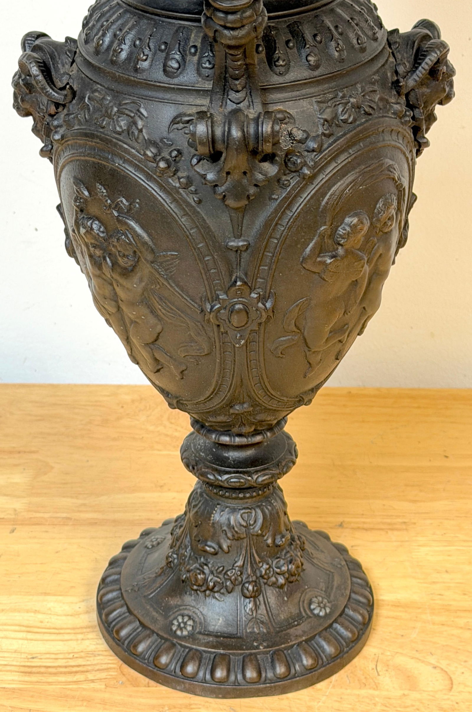 19th Century French Clodion-Style Bronzed Zinc Ewer with Bacchic Caryatid Handle - 4