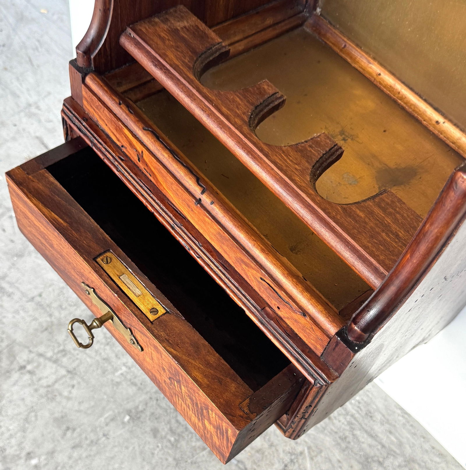 Italian Rustic Neoclassical Hanging Rifle Cabinet Fruitwood and Brass, C. 1950s - 16
