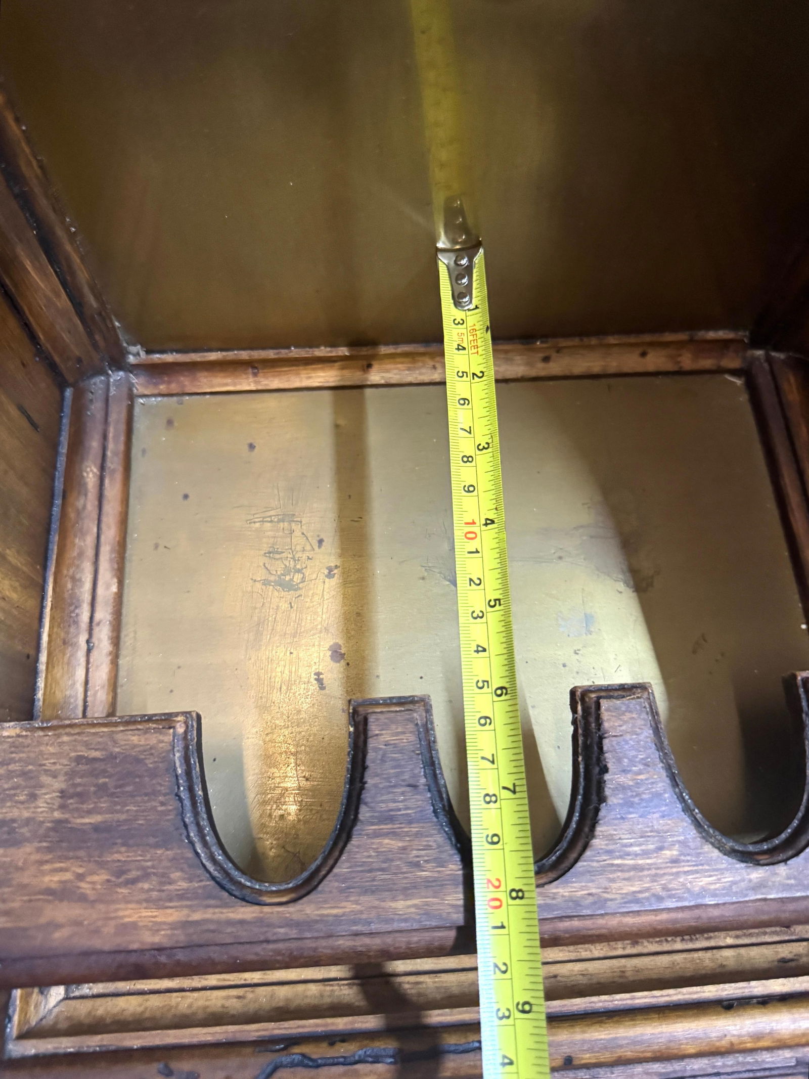 Italian Rustic Neoclassical Hanging Rifle Cabinet Fruitwood and Brass, C. 1950s - 4