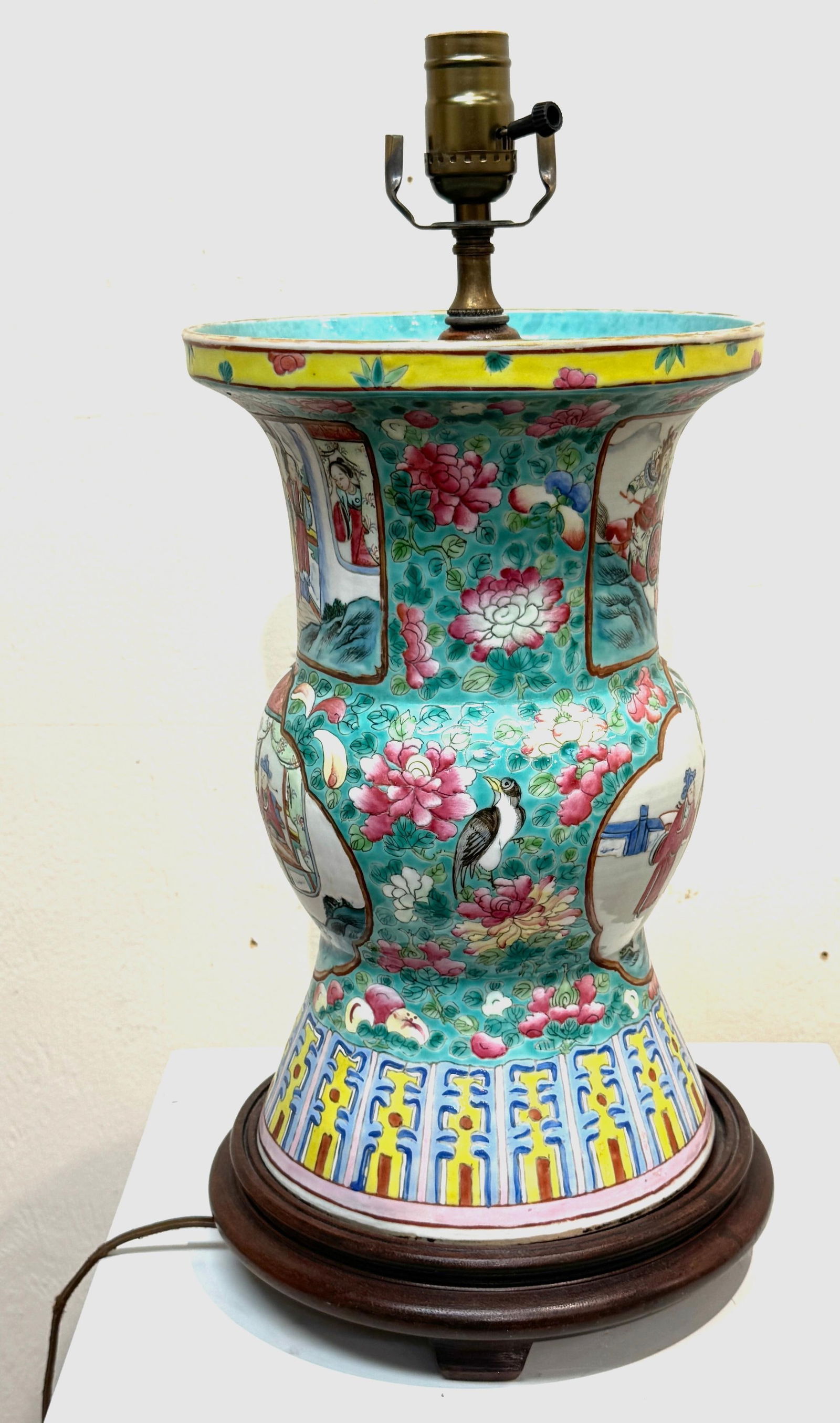 Early 19th Century Chinese Export Famille Rose (Fencai) Gu-Form, Now as a Lamp - 14