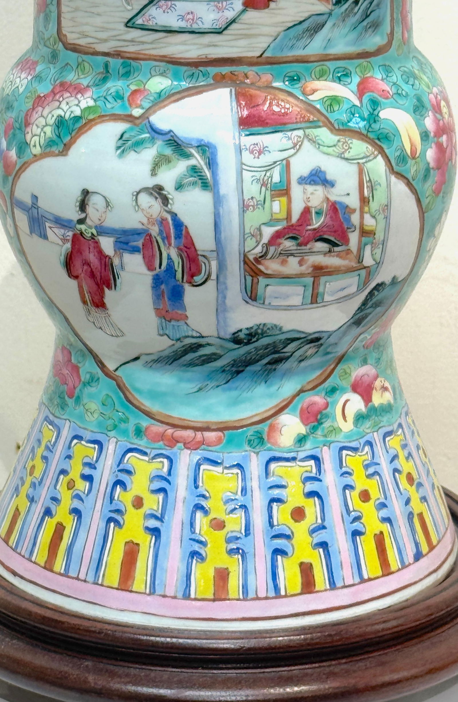 Early 19th Century Chinese Export Famille Rose (Fencai) Gu-Form, Now as a Lamp - 5