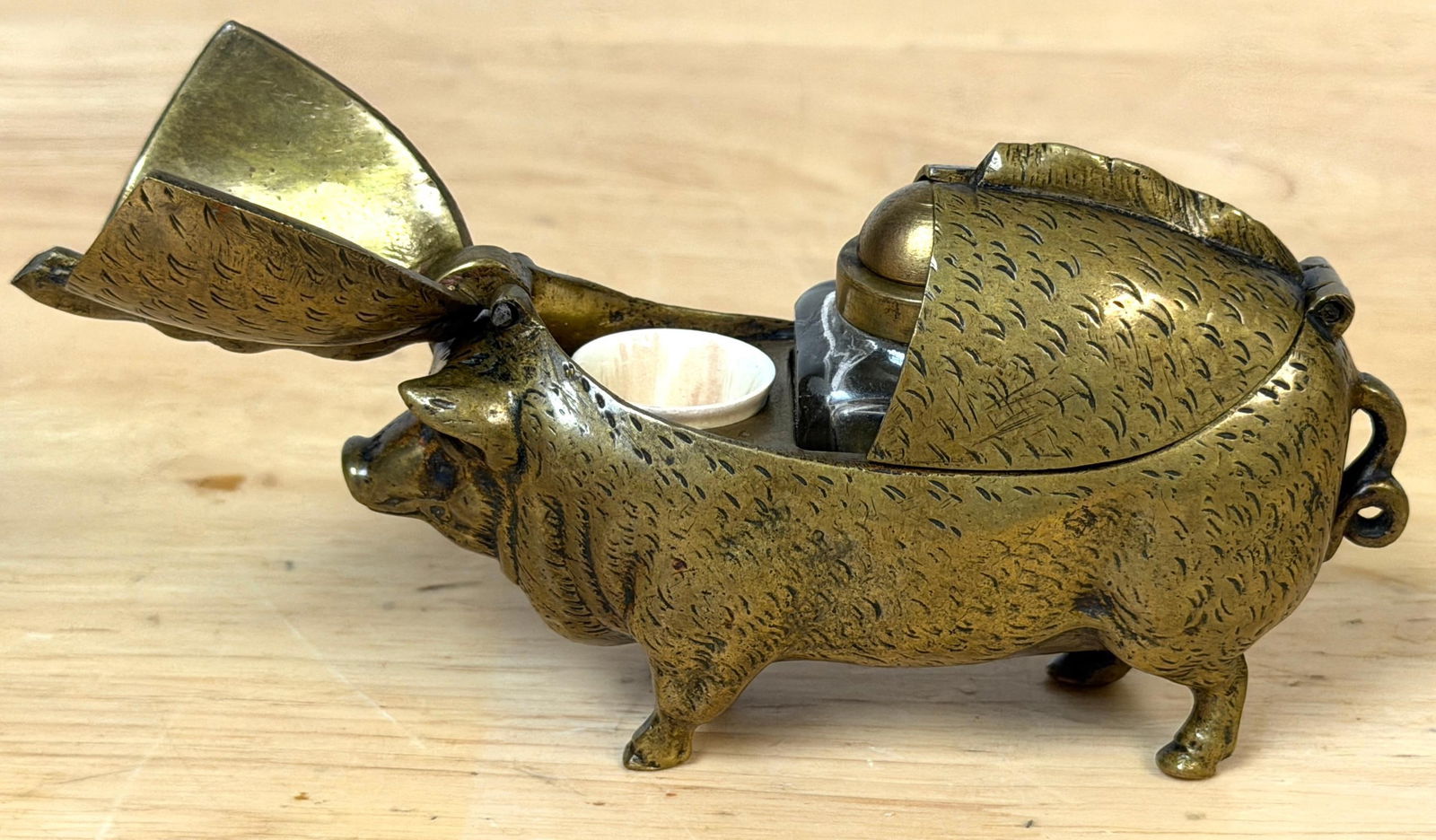 Victorian English Brass Figural Pig Inkwell with Articulated Back Lids, C. 1875 - 13