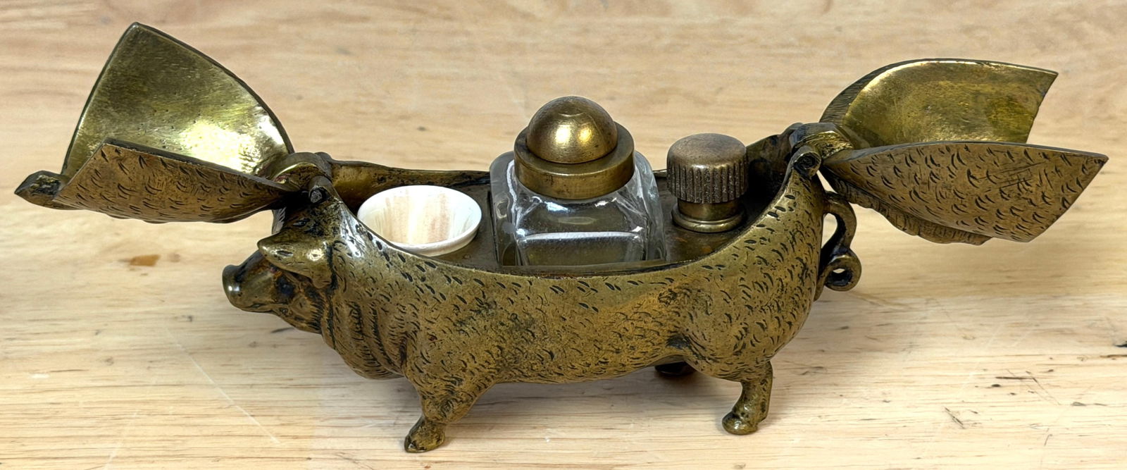 Victorian English Brass Figural Pig Inkwell with Articulated Back Lids, C. 1875 - 14