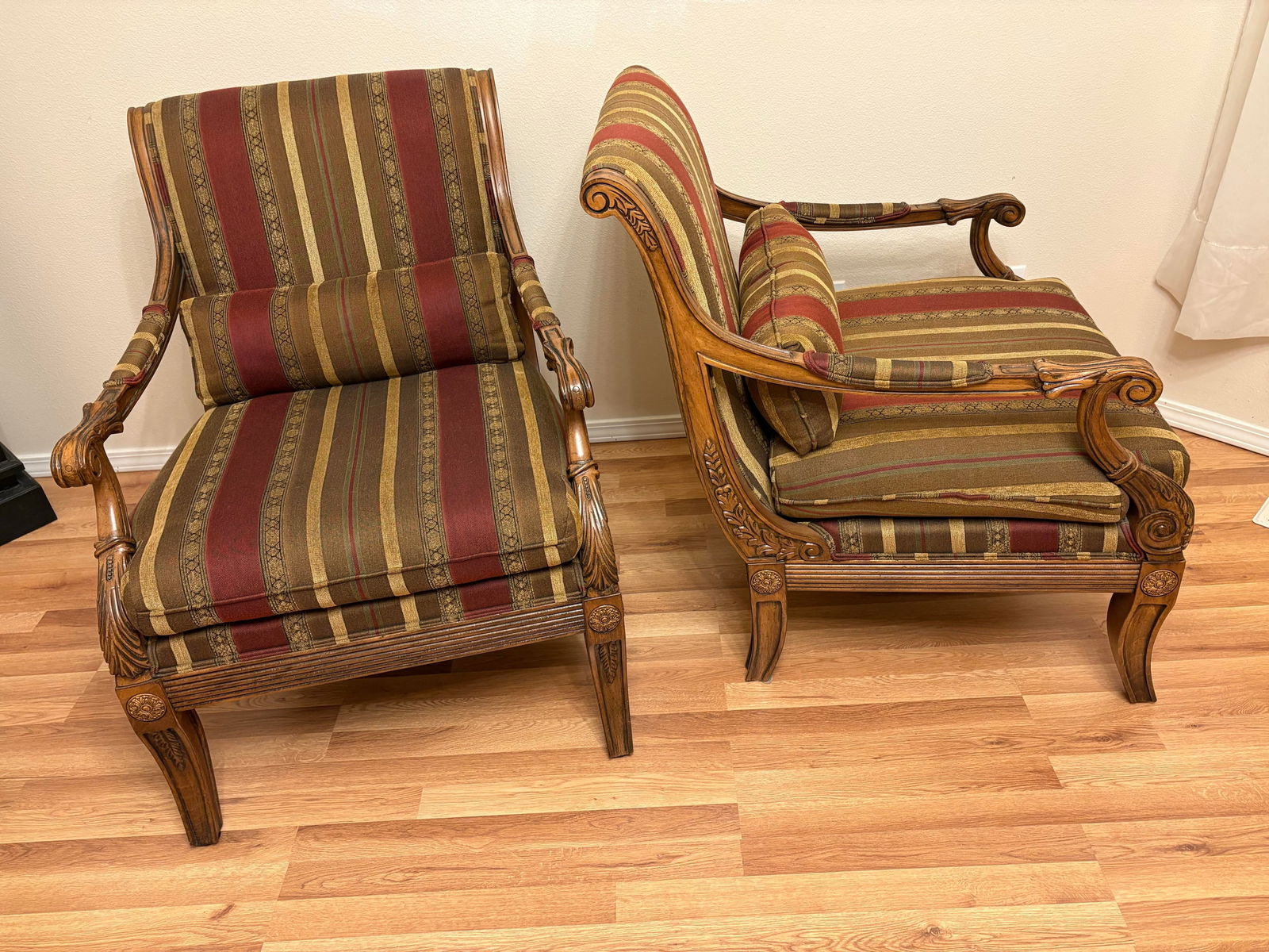 1990s Ethan Allen Hollywood Regency Roma Italian Carved Lounge Chairs-a Pair - 2
