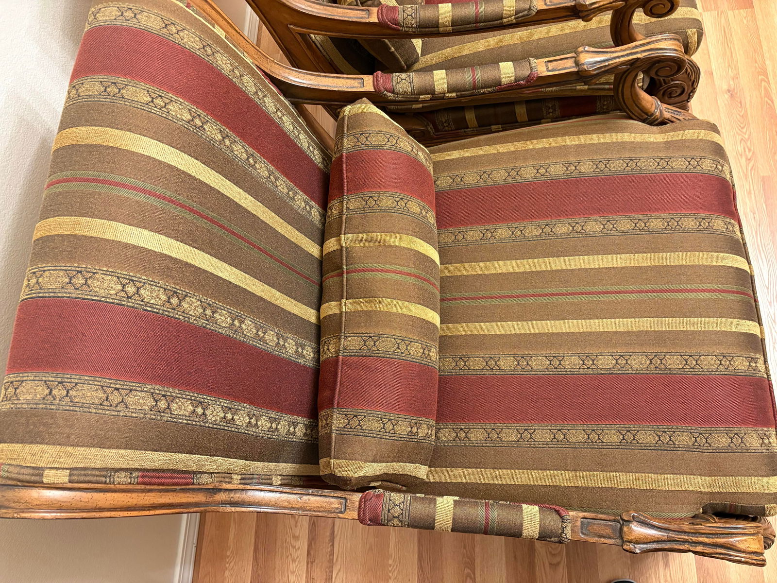 1990s Ethan Allen Hollywood Regency Roma Italian Carved Lounge Chairs-a Pair - 4