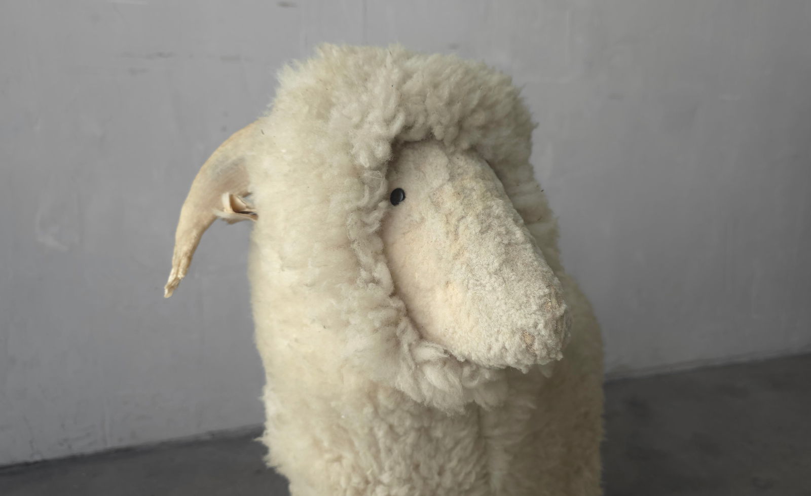 Mid Century Wool Ram Sheep Stool Sculpture - 6