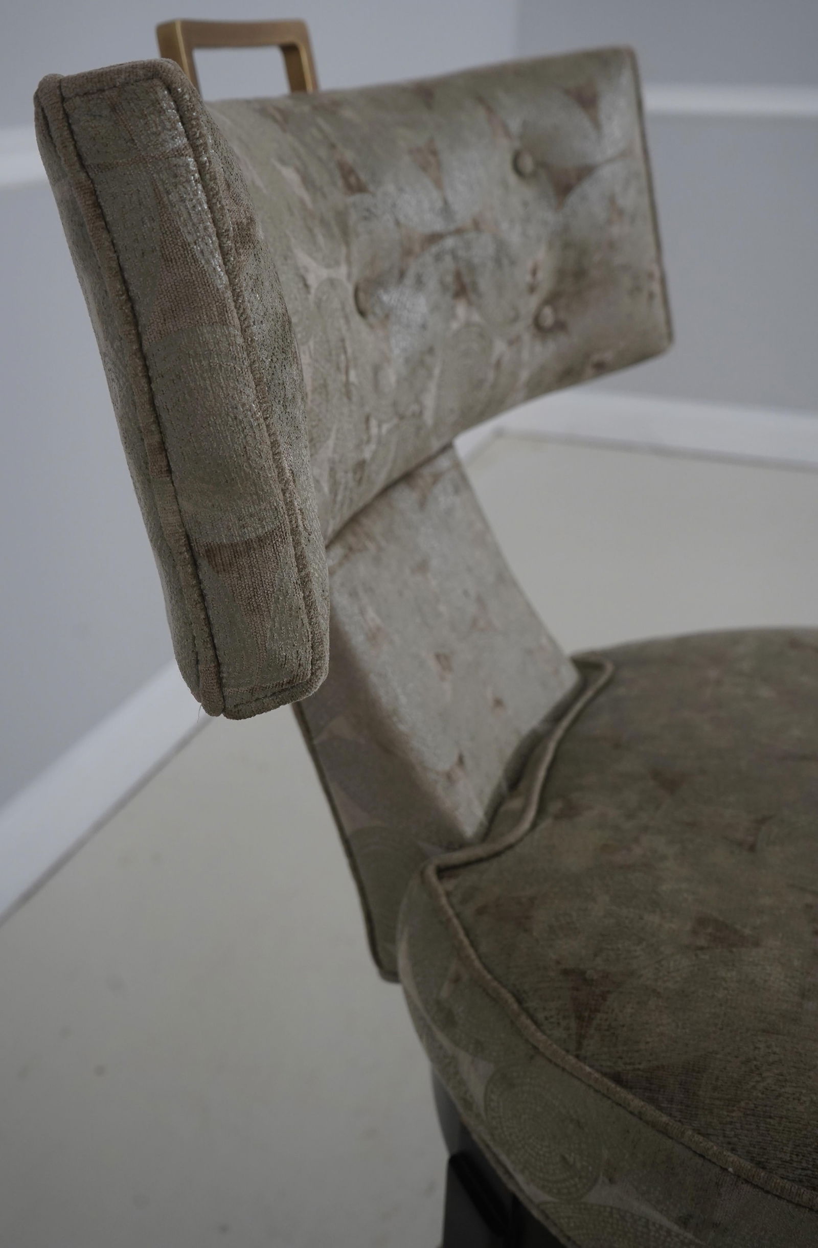 Set of 4 Guy Chaddock Modern Design Queensdale Barstool Chairs - 13