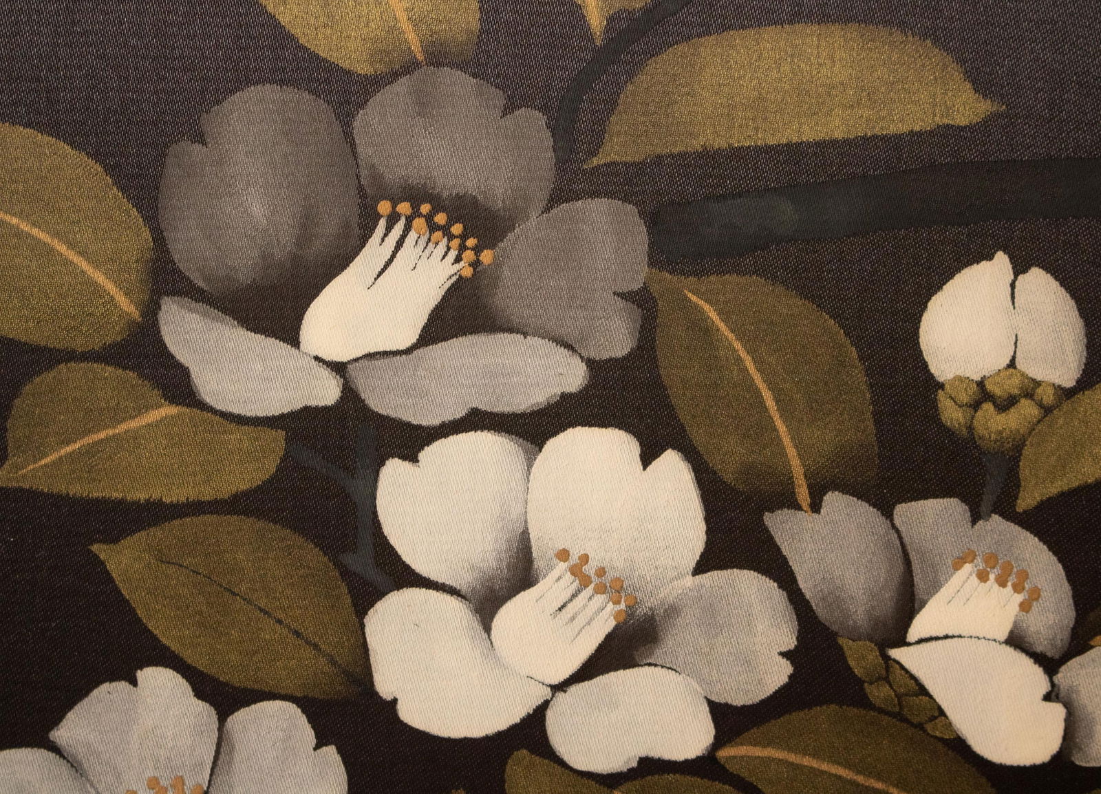 1960s ShÅwa Era Japanese Painted Silk Byobu Screen "Magnolia" - 11