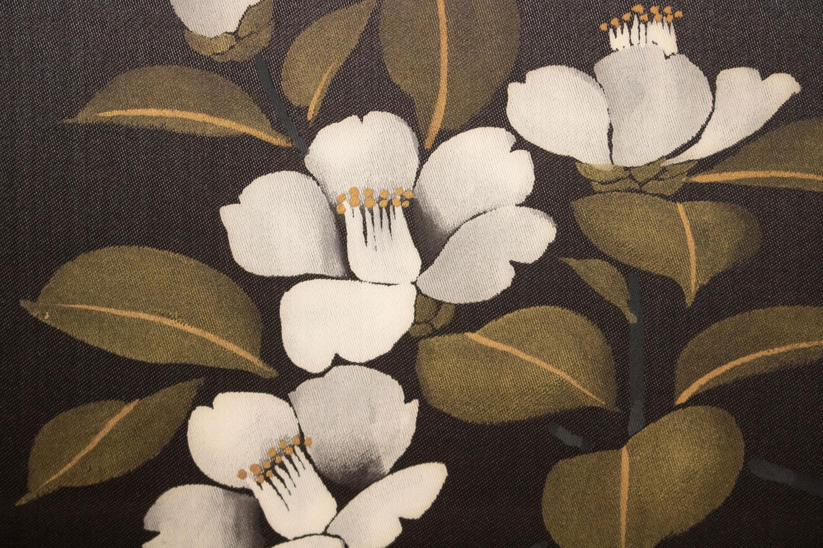 1960s ShÅwa Era Japanese Painted Silk Byobu Screen "Magnolia" - 9