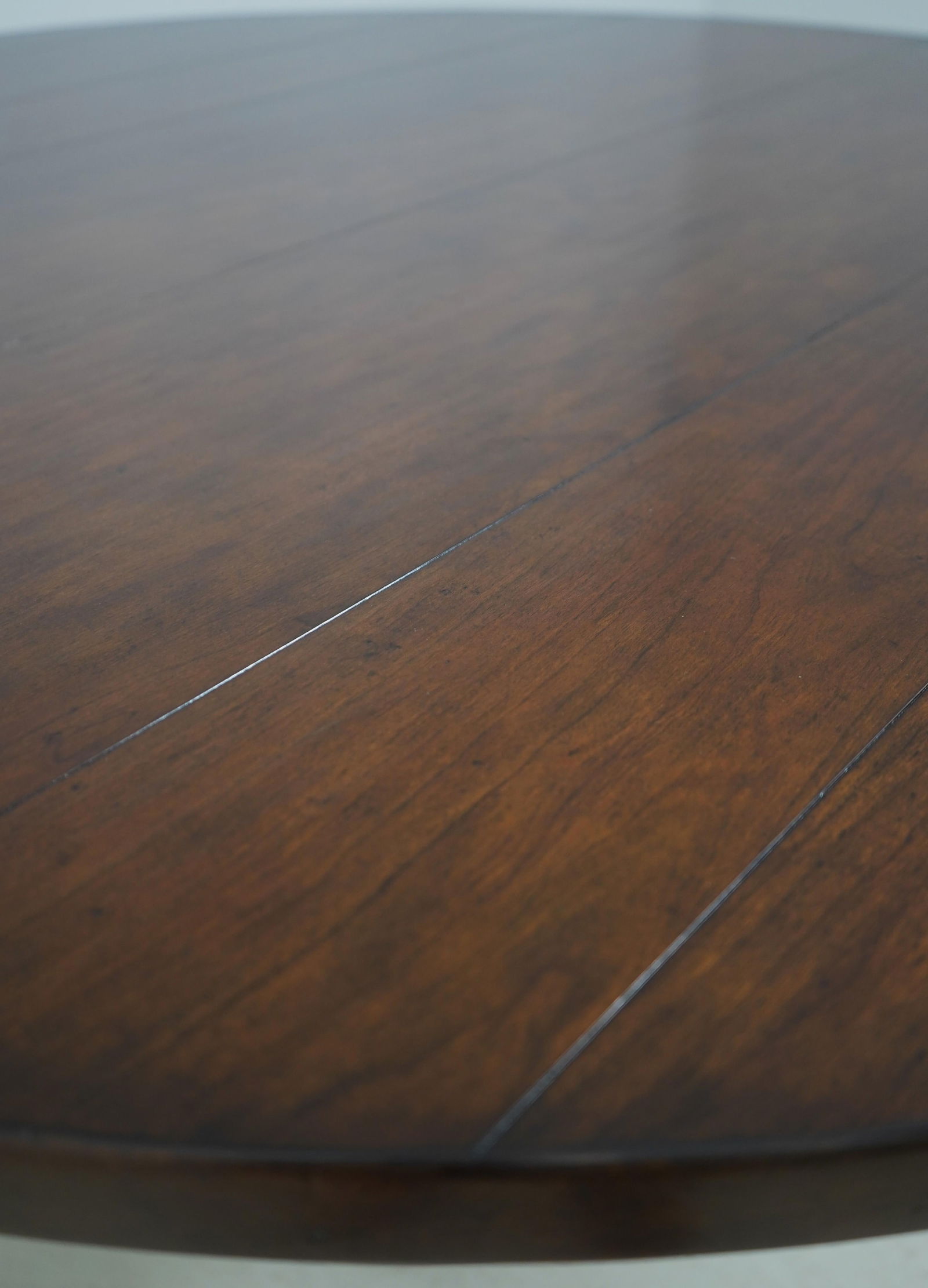 Woodbridge Round Cherry Dining Room Table - 6