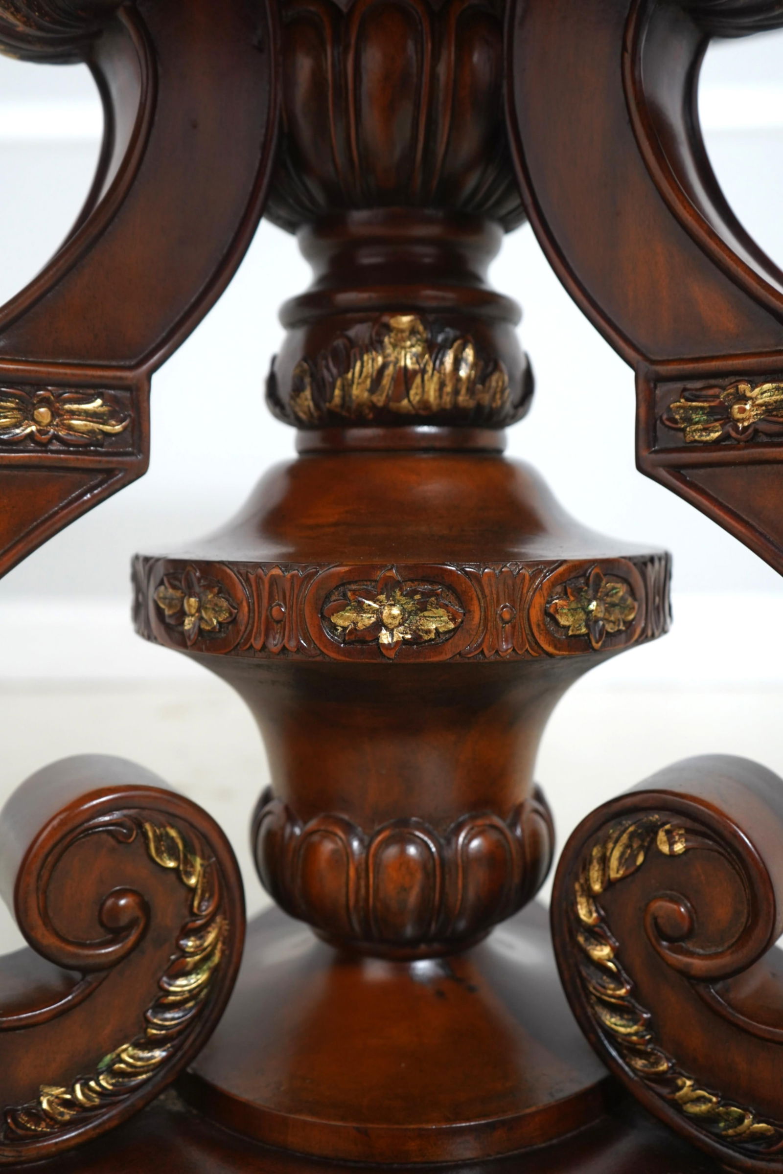 Maitland Smith Round Inlaid Top Bronze Feet Center Table - 9