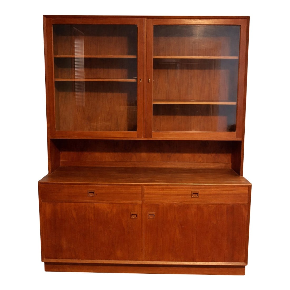 1960s Danish Mid-Century Modern Teak Hutch / Cabinet by Brouer Mobelfabrik (1 of 7)