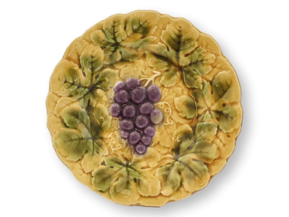 Early 1900s French Sarreguemines Majolica Fruit Serving Set - 9