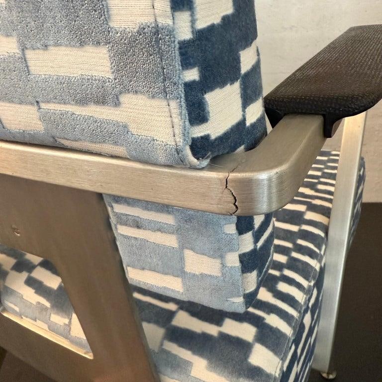 Pair of Mid-Century Modern Aluminum Armchairs by GoodForm - 10