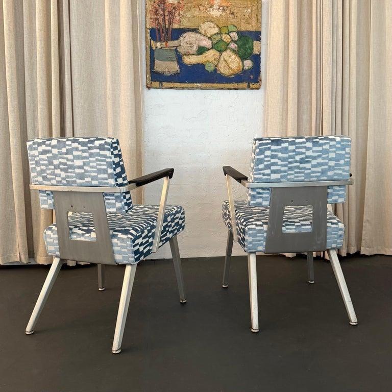 Pair of Mid-Century Modern Aluminum Armchairs by GoodForm - 9