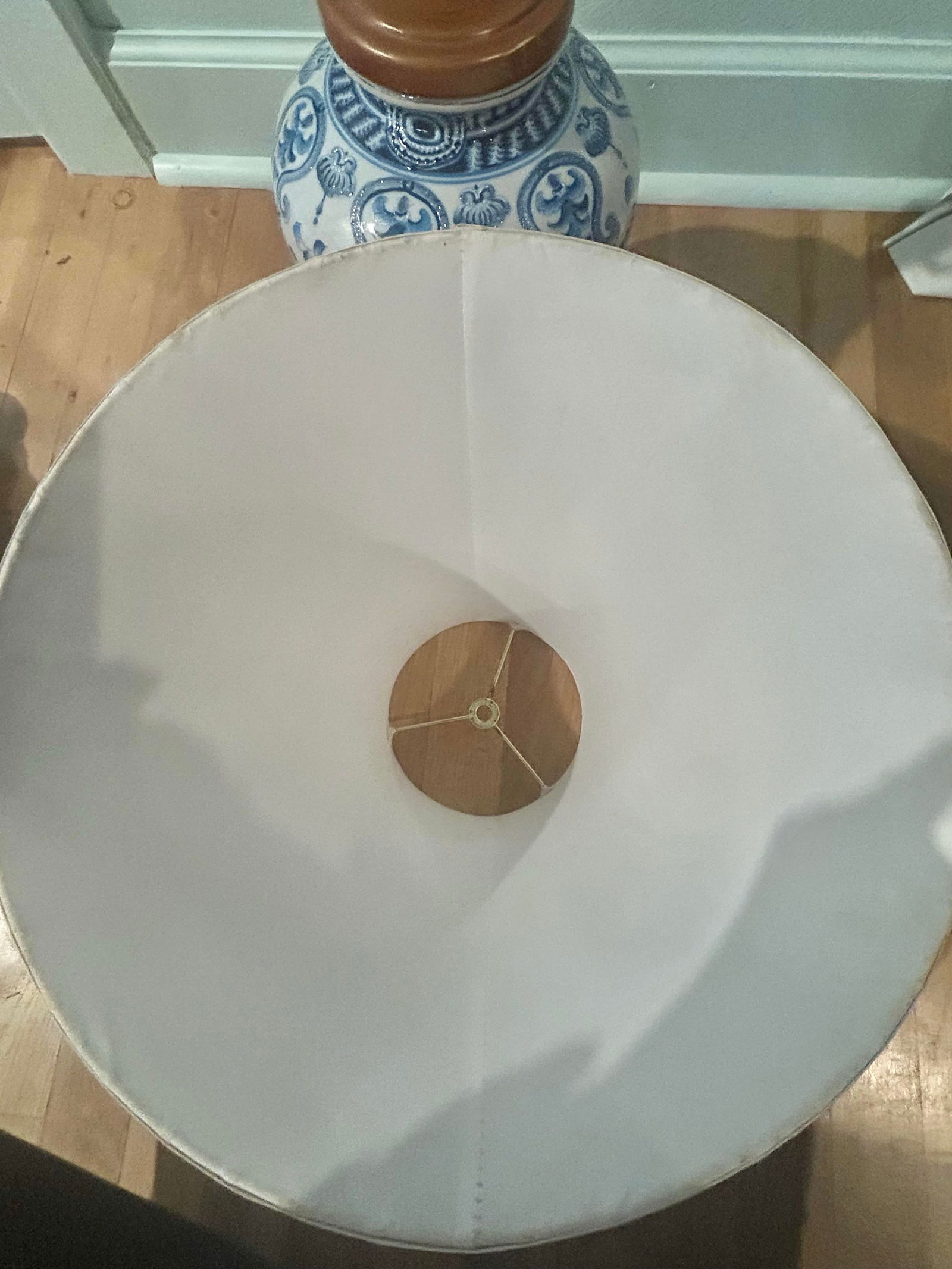 Late 20th Century Custom Made Blue and White Chinoiserie Lamp on Carved Ming Style Base - 10