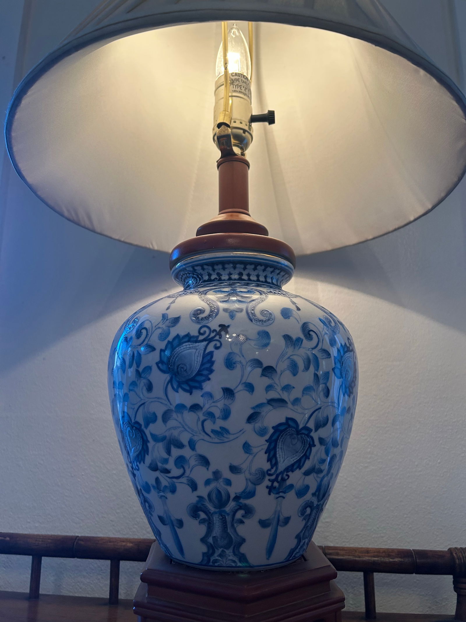Late 20th Century Custom Made Blue and White Chinoiserie Lamp on Carved Ming Style Base - 3