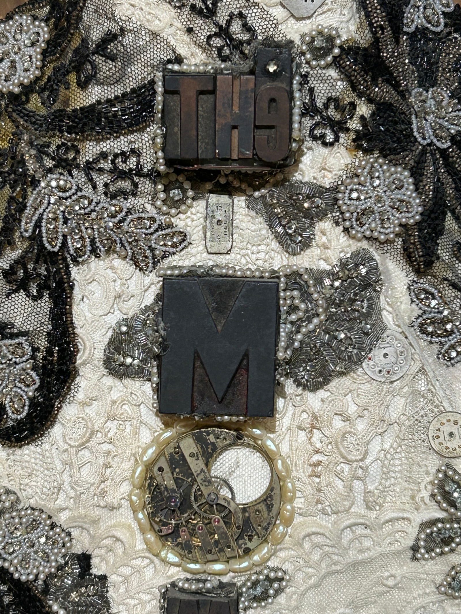 Large Mixed Media Skull Sculpture With Lace and Pearls - 5