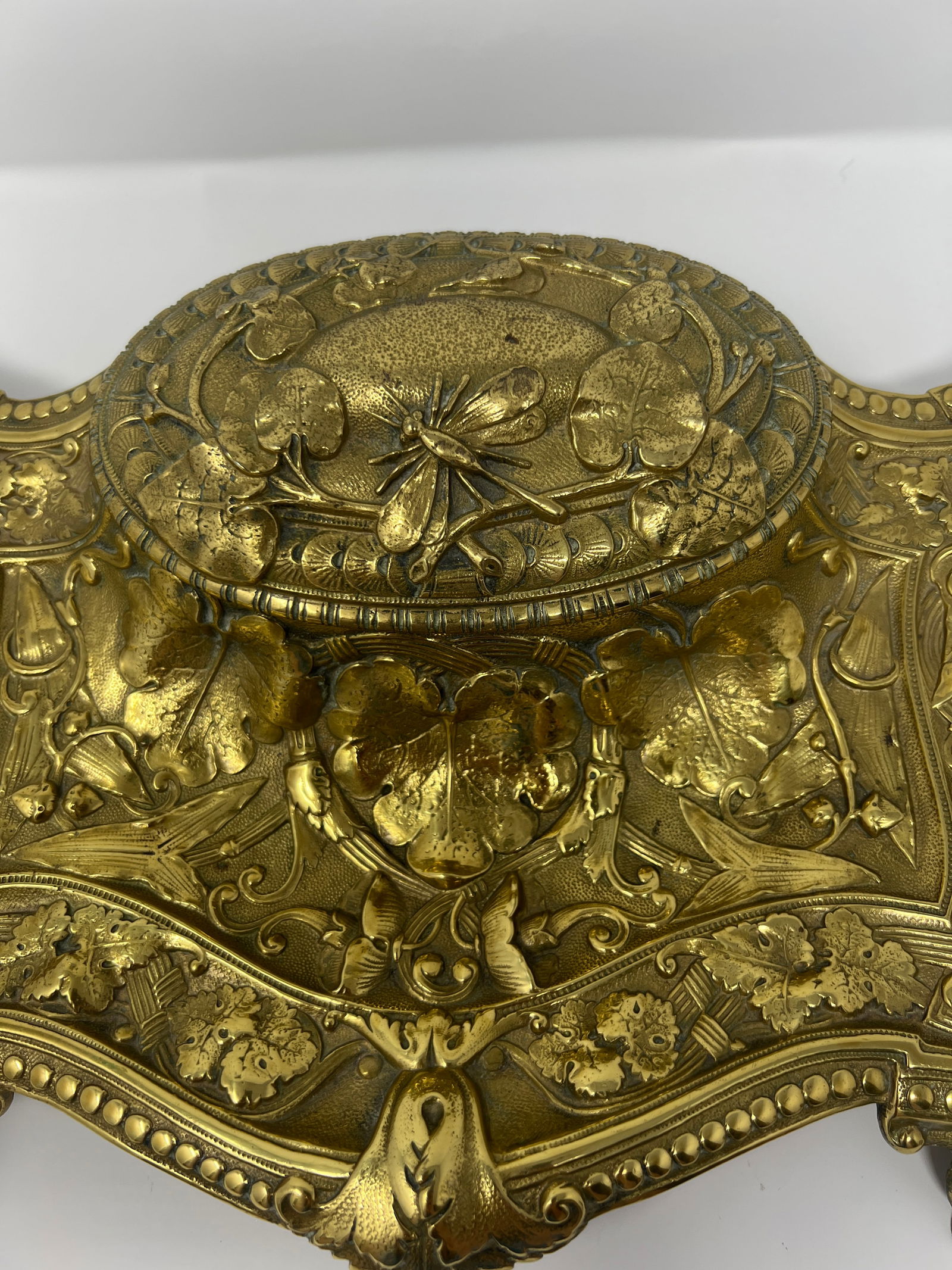 Antique Monumental Art Nouveau Brass Desk Inkwell With Botanical Relief, Circa 1900 - 6