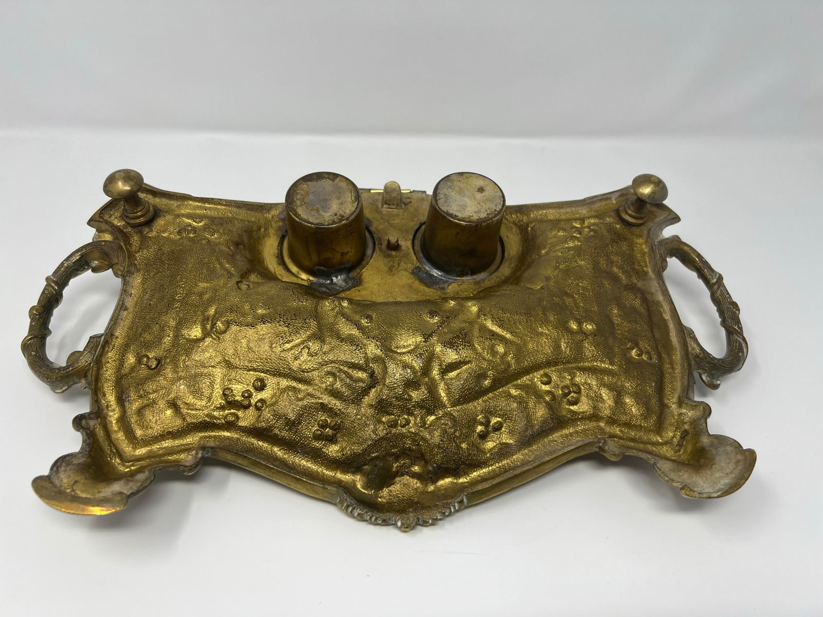 Antique Monumental Art Nouveau Brass Desk Inkwell With Botanical Relief, Circa 1900 - 7