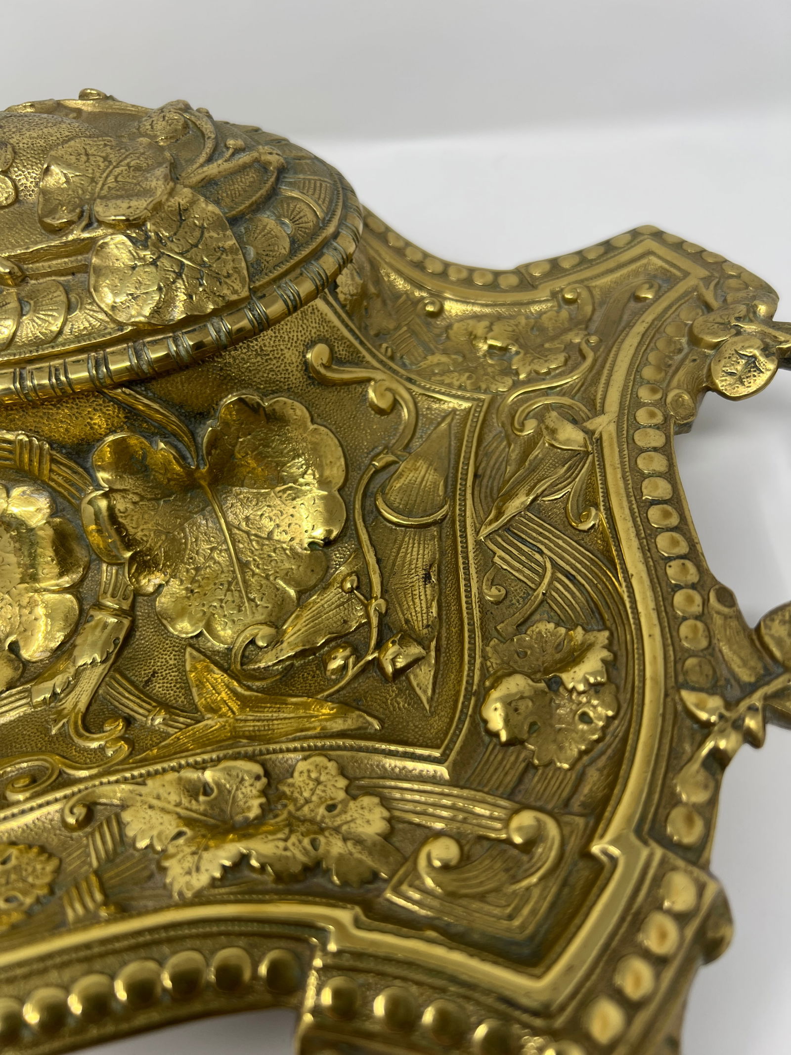 Antique Monumental Art Nouveau Brass Desk Inkwell With Botanical Relief, Circa 1900 - 8