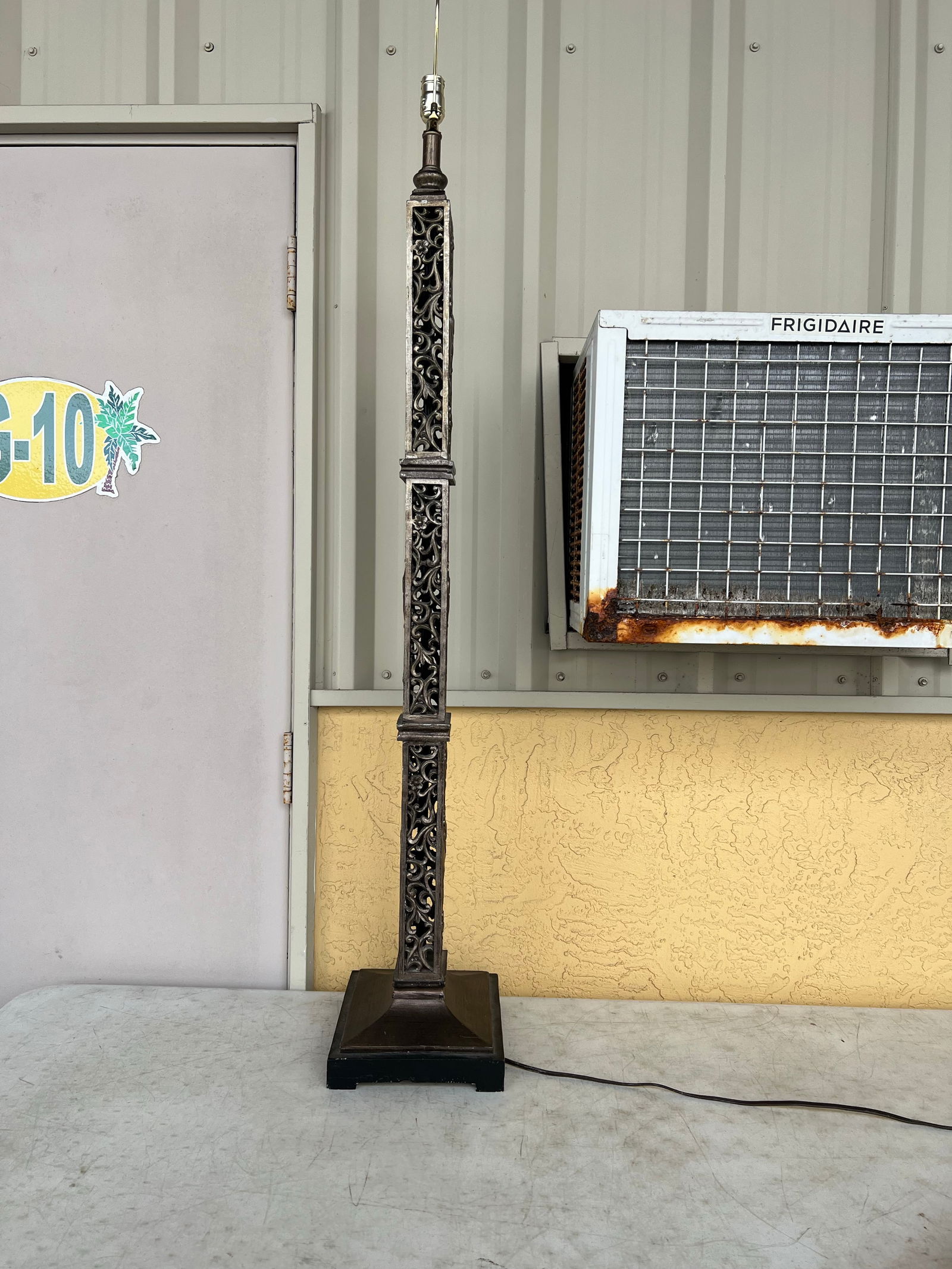 1990s Tall Floor Lamps With Elephants - a Pair - 10