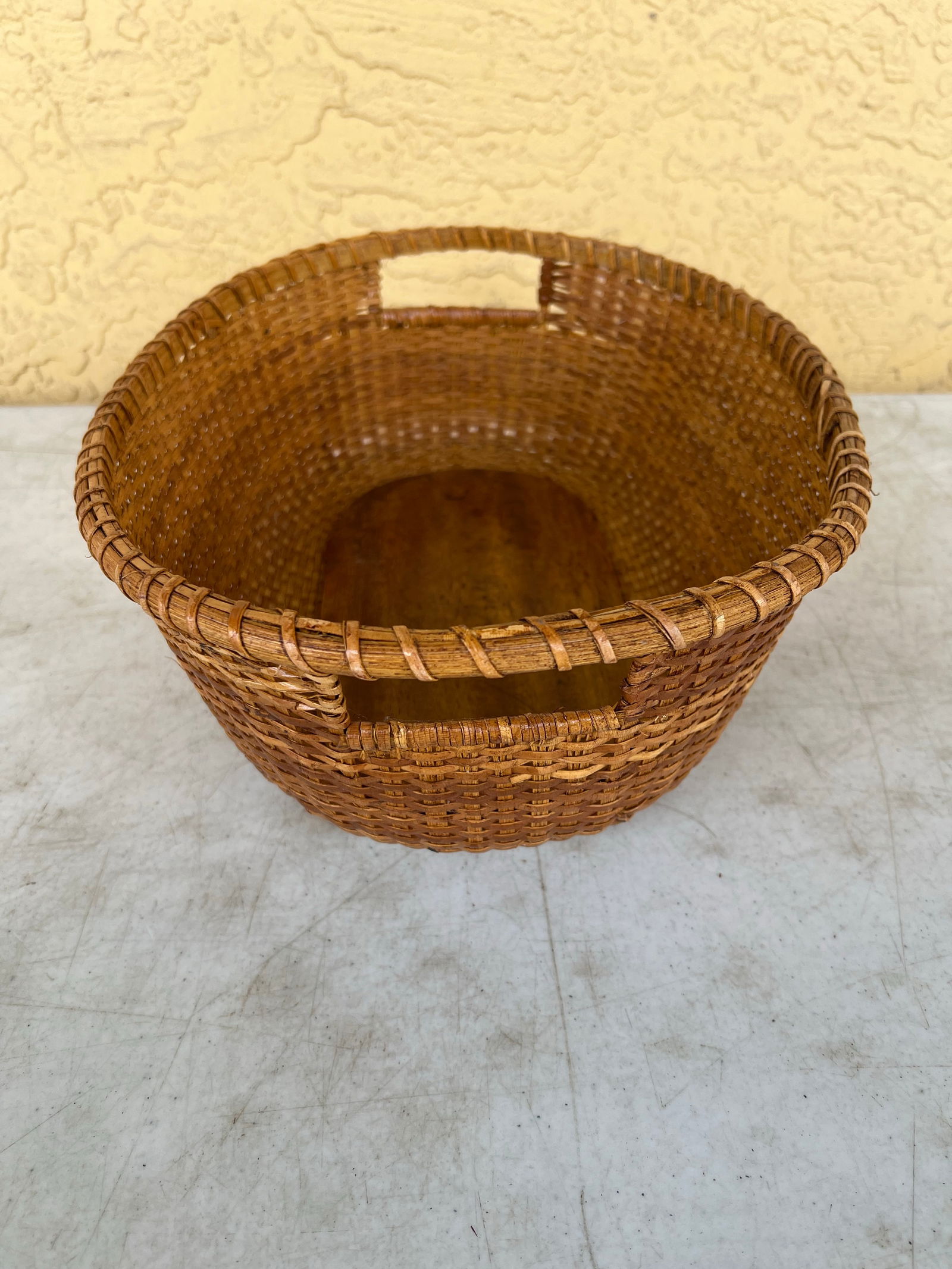 Vintage Nantucket Lightship Style Tight Woven Wicker Basket Wood Bottom - 2