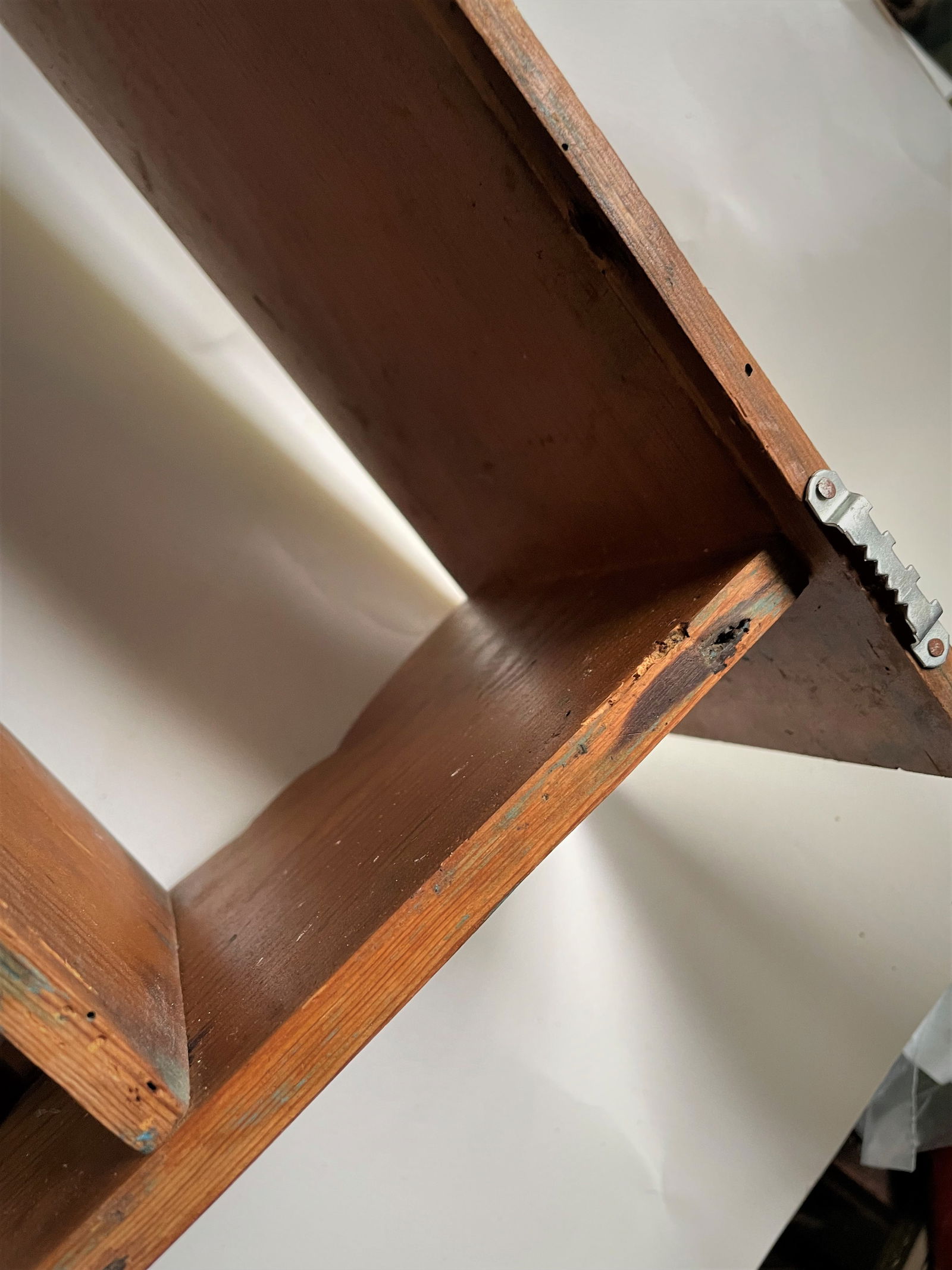 Late 20th Century Country Primitive Cabin Pine 2 Tier Wall Shelf W/ Shaped Sides & Coat Rack Rod - 11