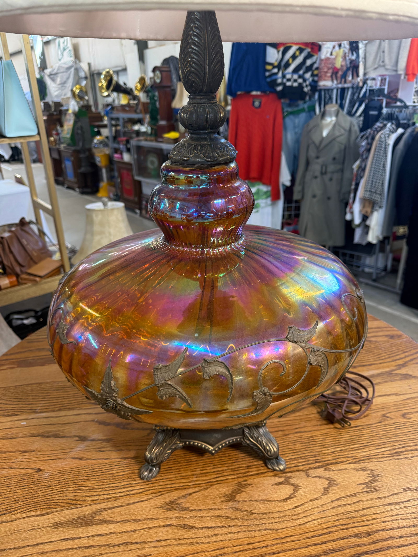 Vintage Hollywood Regency Carnival Glass Lamp With Shades MCM 33in - 2