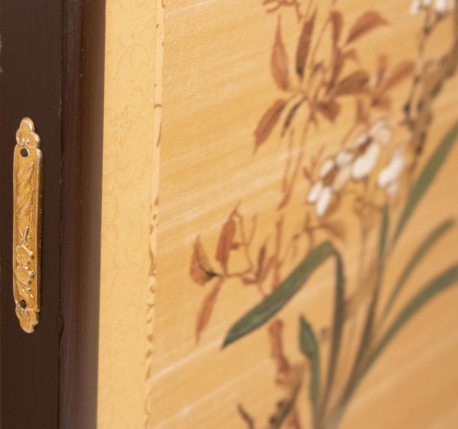 1960s Showa Era Japanese Painted Panel "Sakura and Flowers" on Gold Silk Background - 16