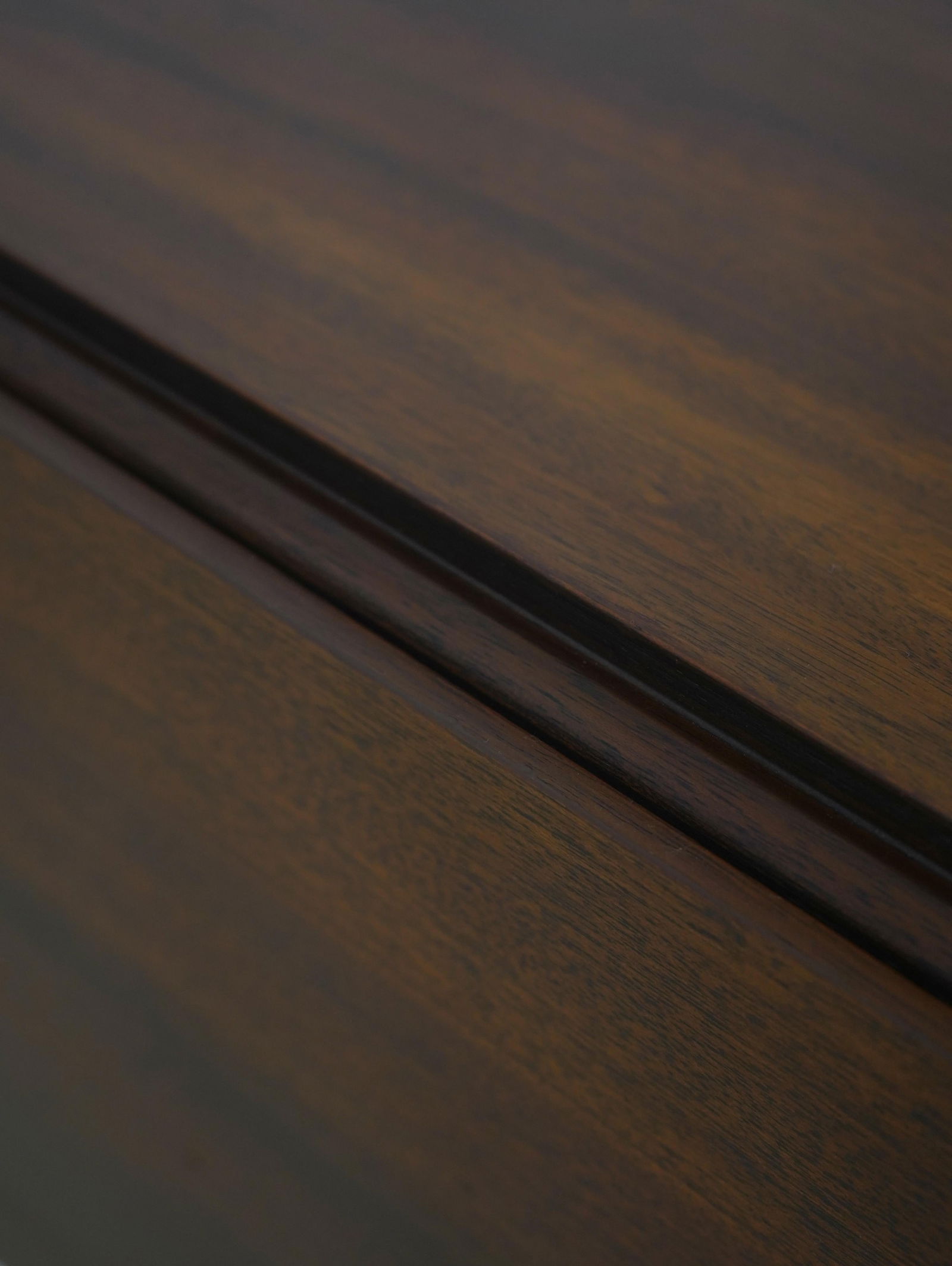 Henkel Harris Spnea Mahogany Drop-Leaf Occasional Table - 10