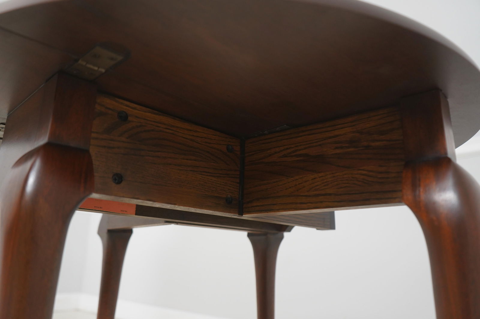 Henkel Harris Spnea Mahogany Drop-Leaf Occasional Table - 15