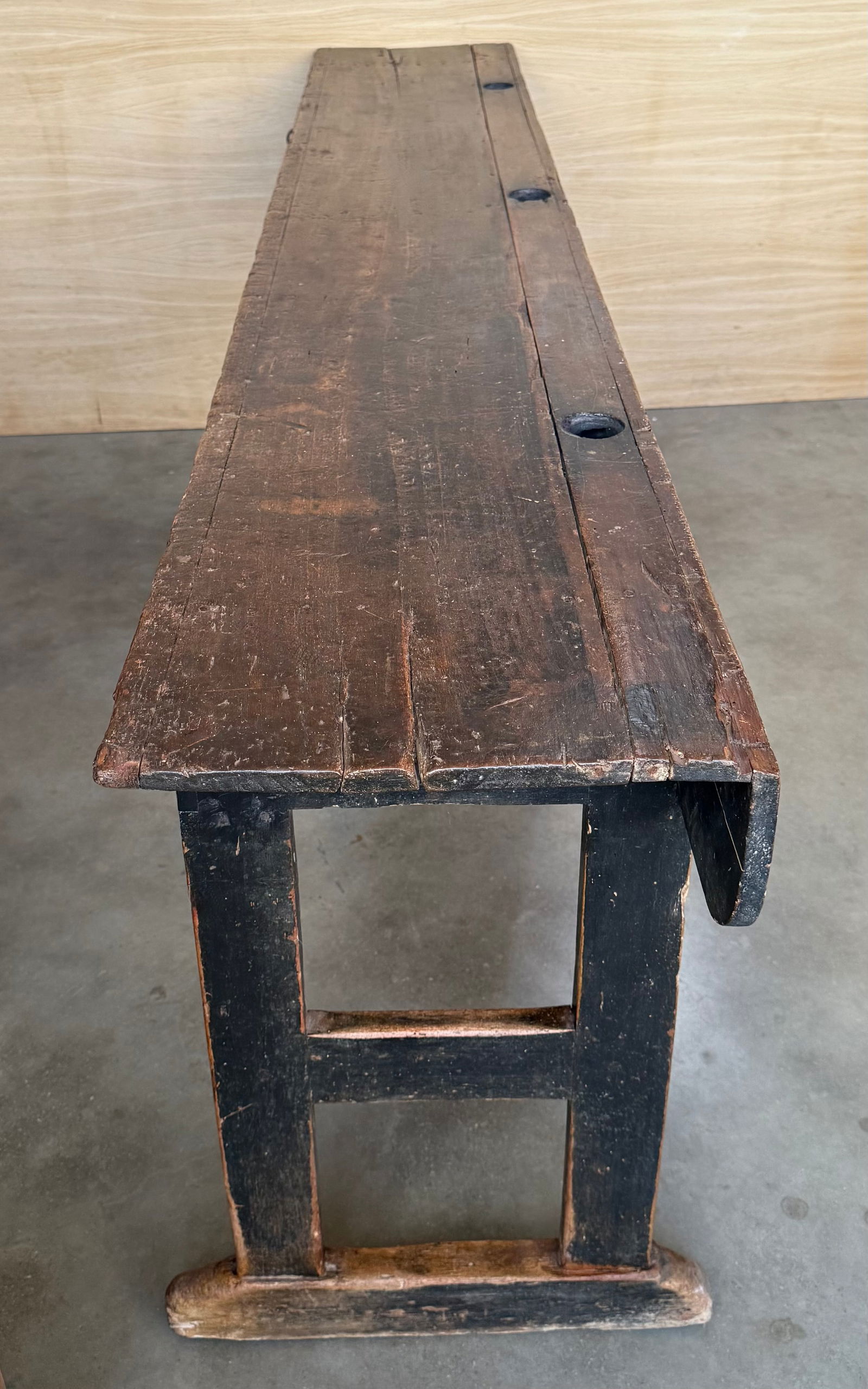 18th Century Large Solid Wood Walnut Console Table With Six Drawers - 4