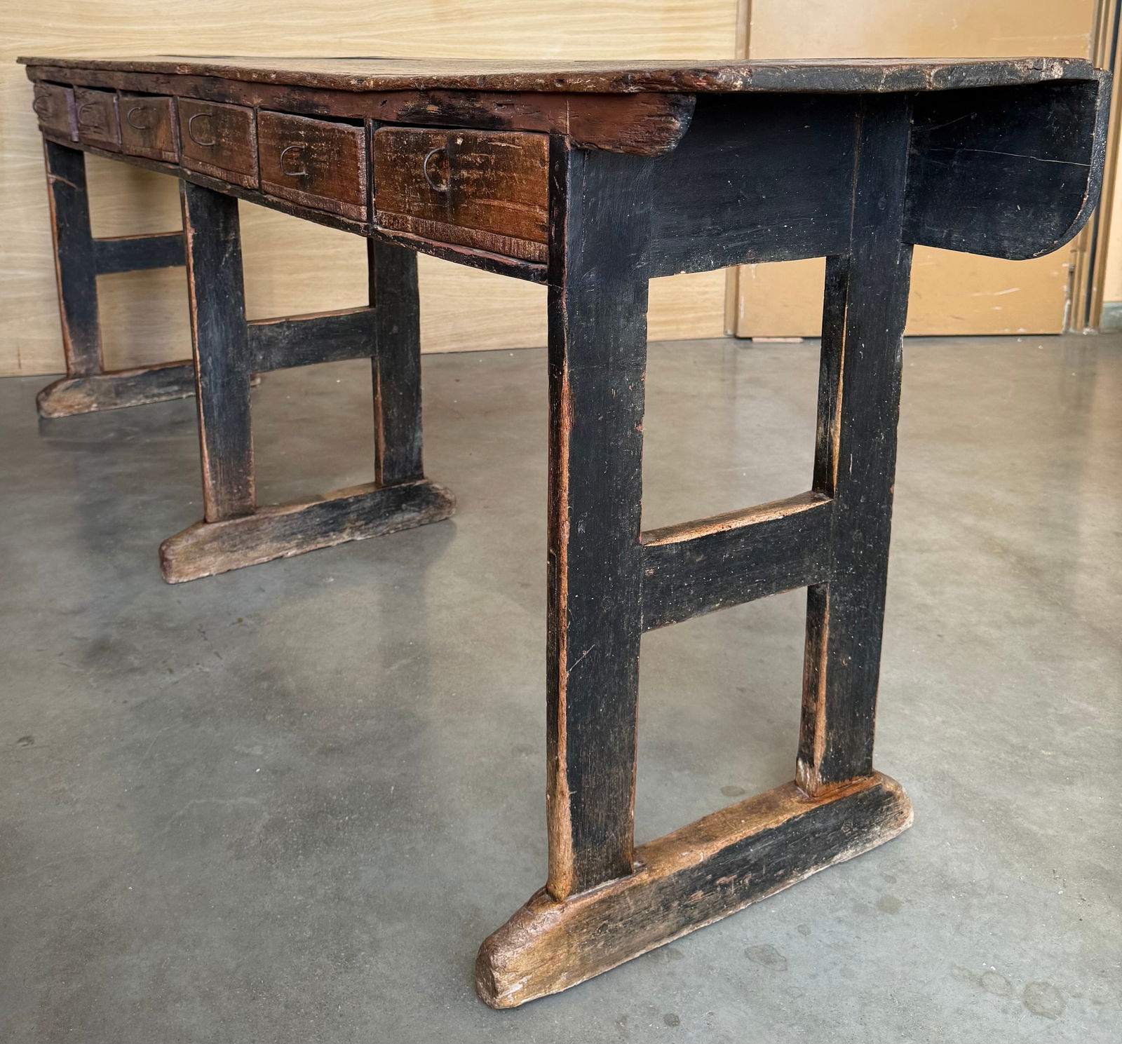 18th Century Large Solid Wood Walnut Console Table With Six Drawers - 5