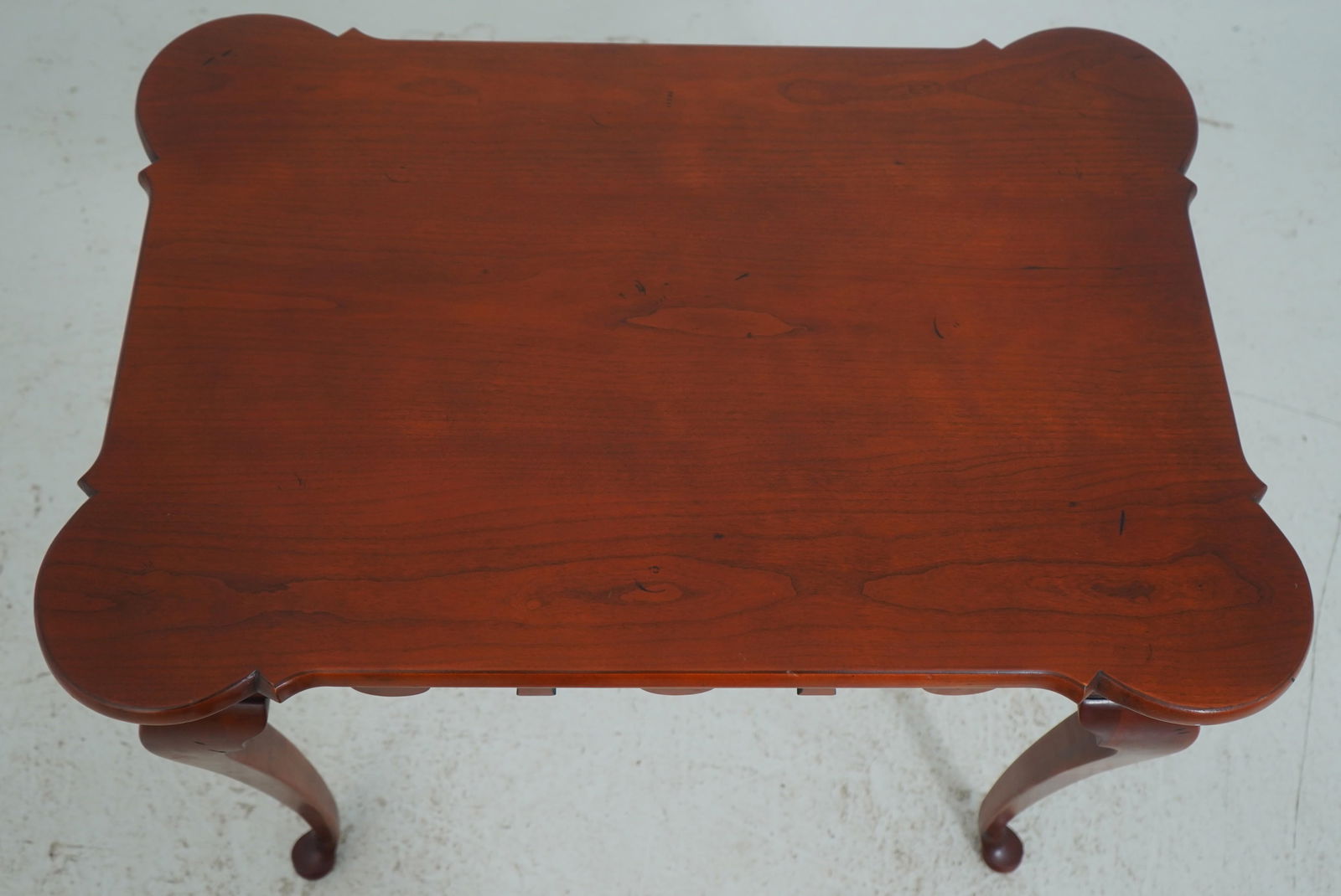Kindel Chimney Hill Cherry Scalloped Top Tea Table - 3