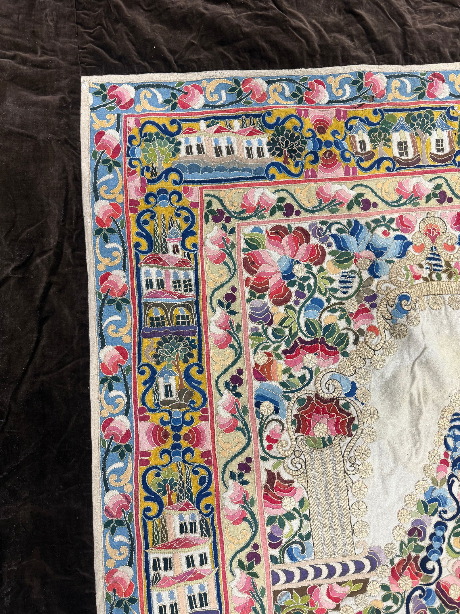 Late 19th / E. 20th Century Ottoman Turkish Mihrab Embroidered Tapestry - 2