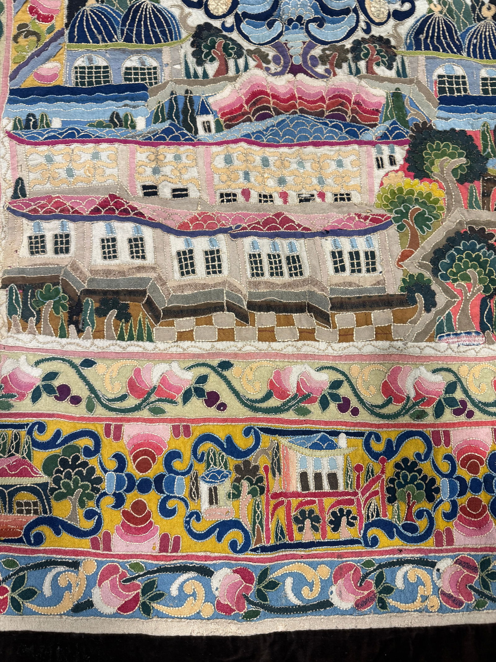 Late 19th / E. 20th Century Ottoman Turkish Mihrab Embroidered Tapestry - 9