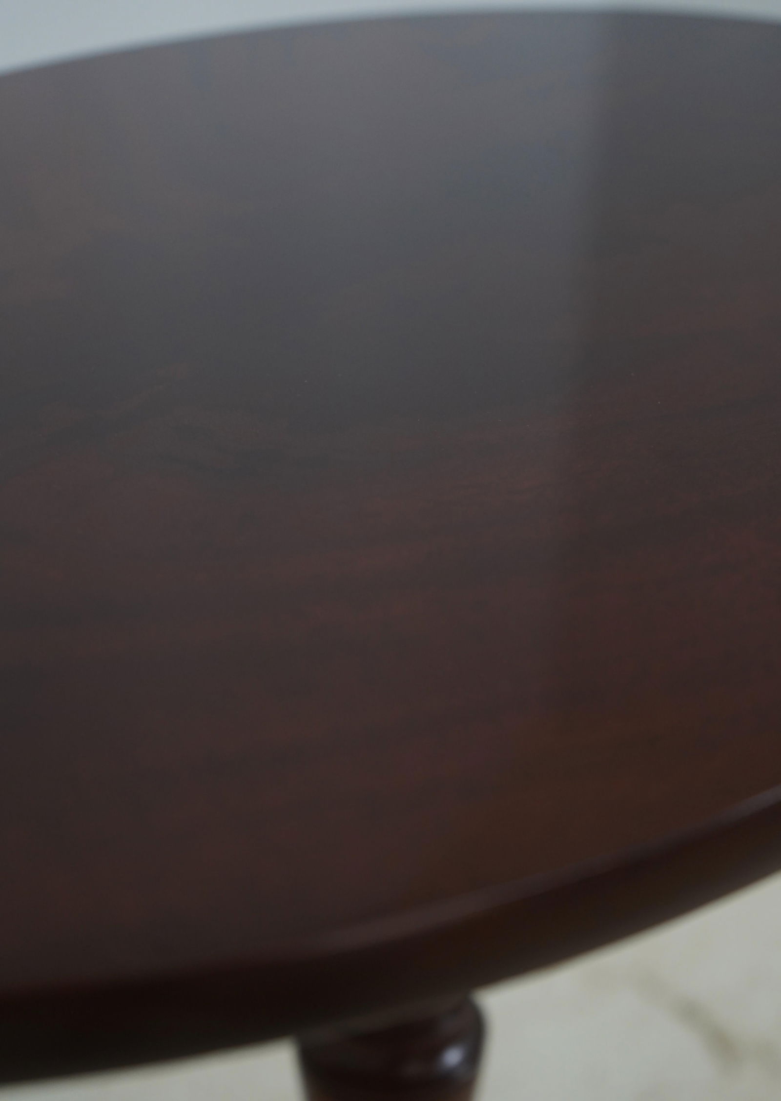 Baker Colonial Williamsburg Mahogany Tilt Top Occasional Table - 6