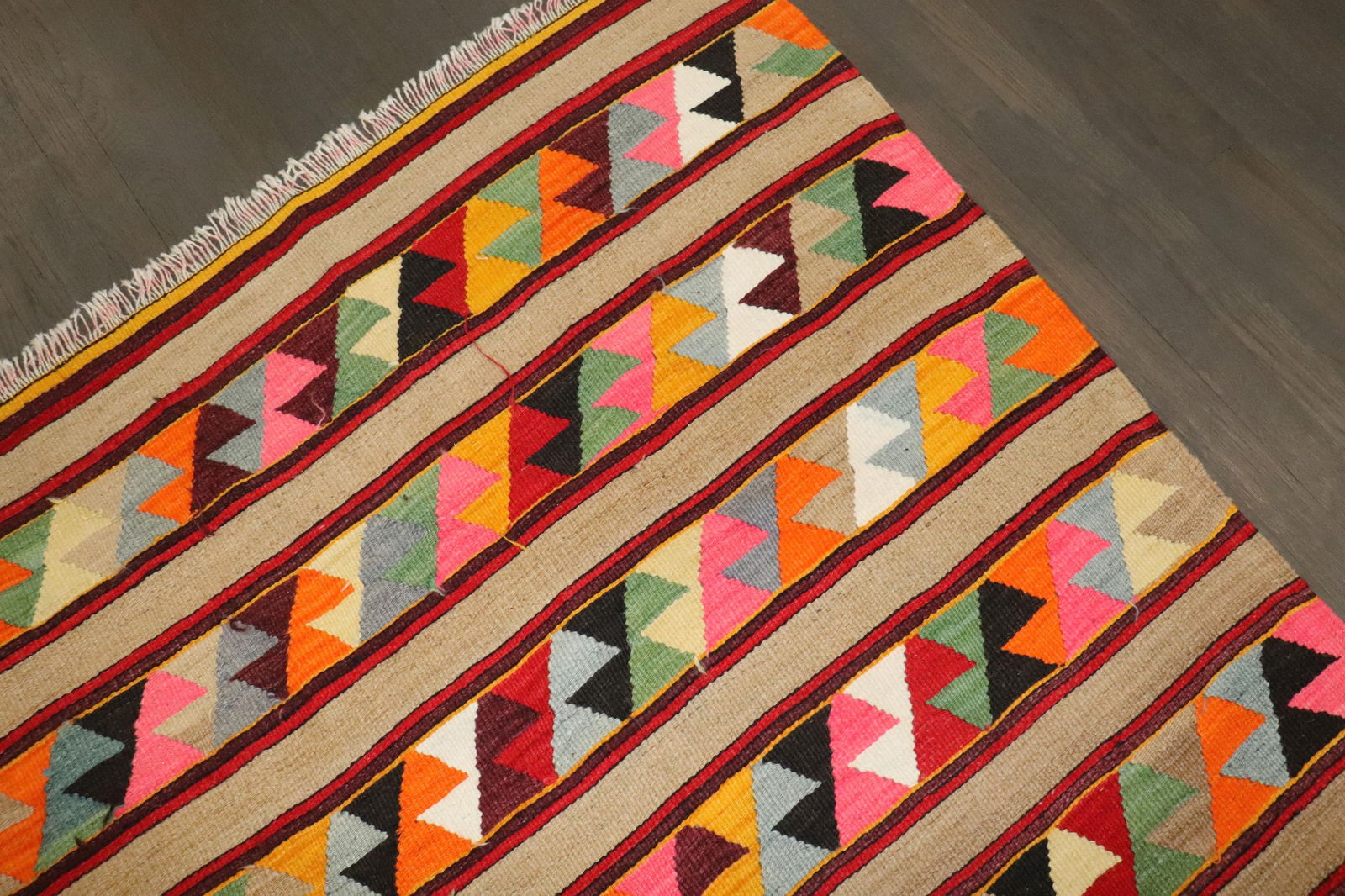 Colorful Vintage Turkish Kilim, 5'5'' X 8'11'' - 6