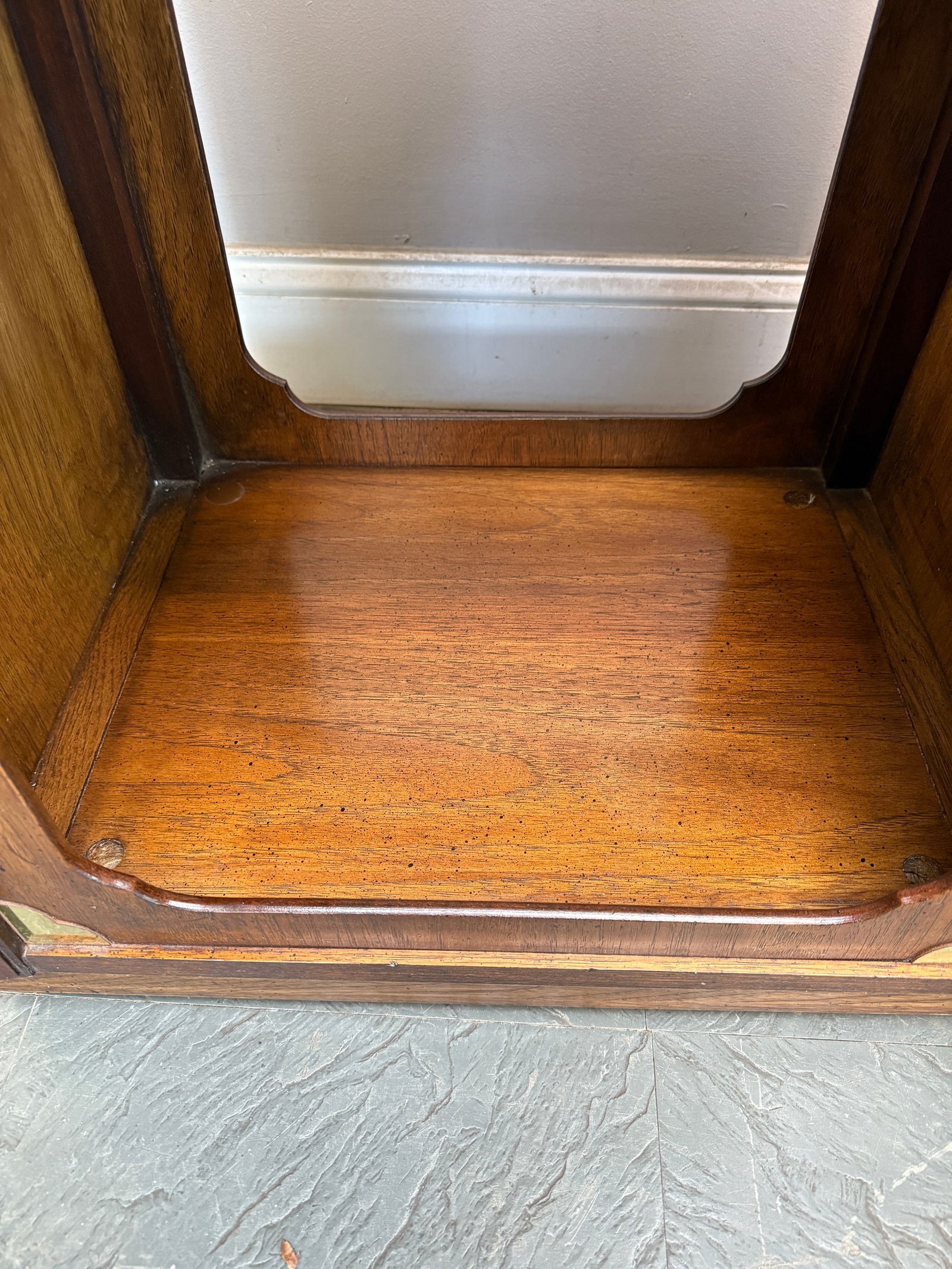 Pair of Vintage Thomasville Mystique Collection Chinoiserie Nightstands With Brass Hardware - 12